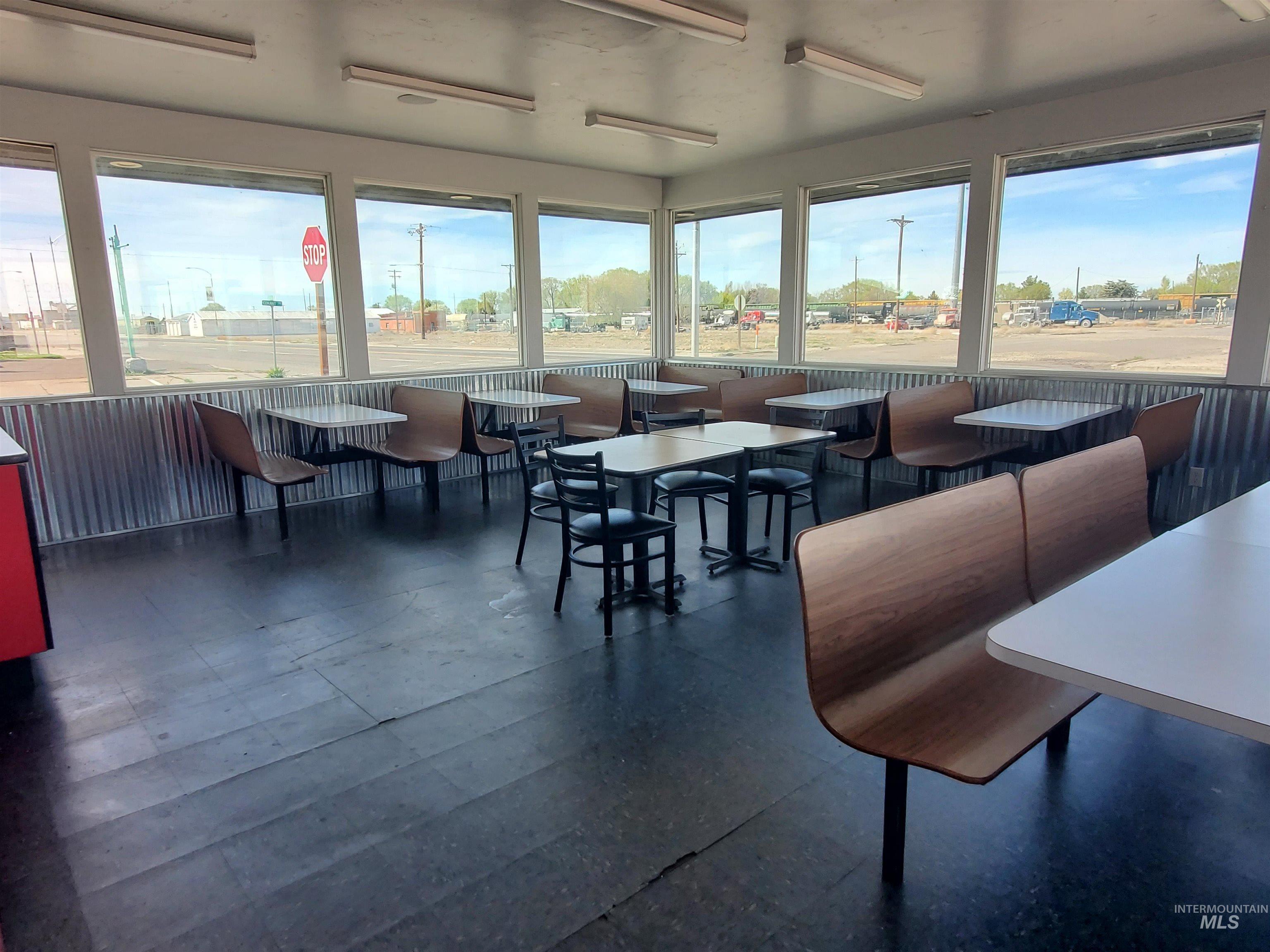 333 W Main St, Burley, Idaho 83318-0000, Business/Commercial For Sale, Price $450,000, 98981215