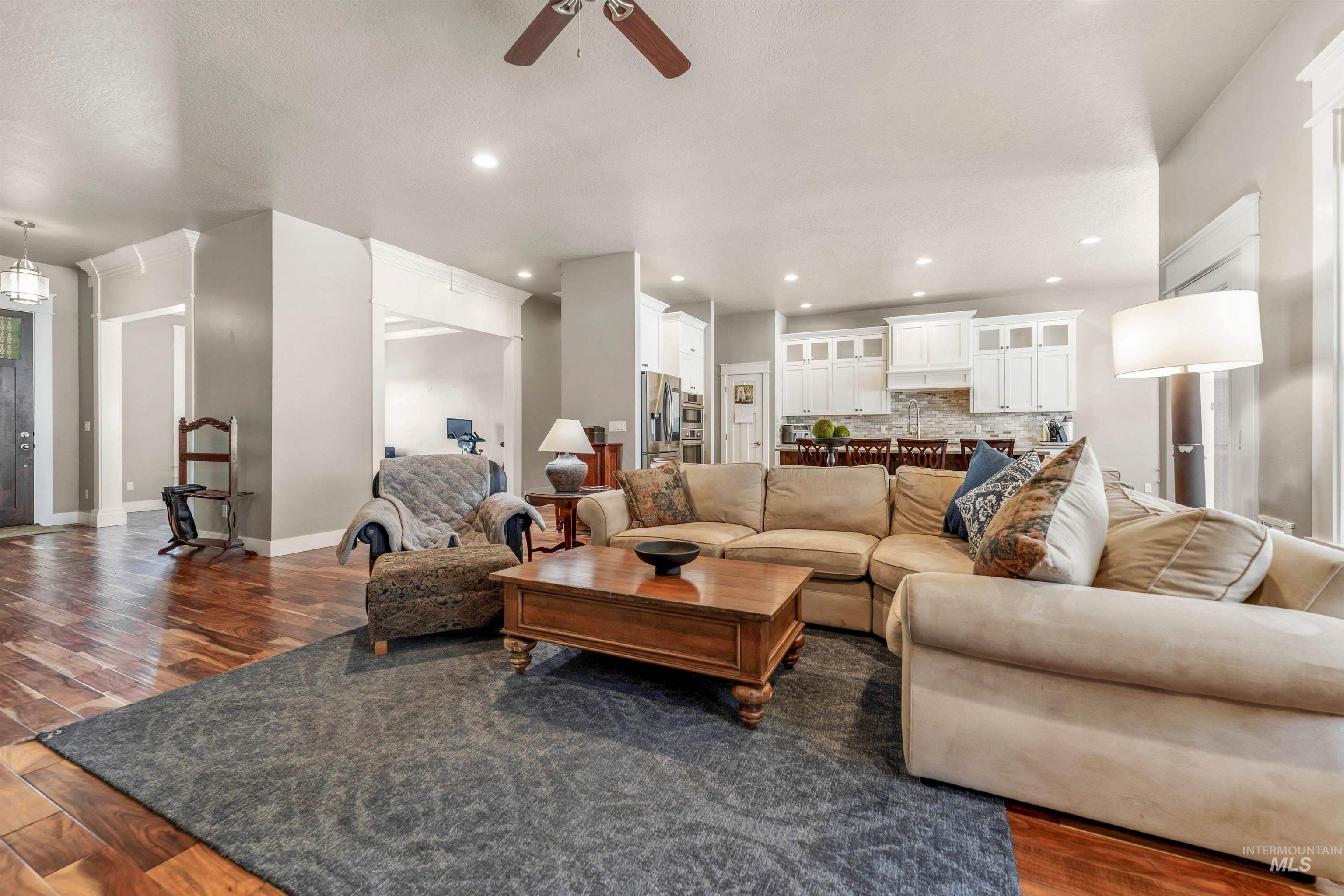 1360 N Bowknot Lake Way, Star, Idaho 83669, 4 Bedrooms, 3 Bathrooms, Residential For Sale, Price $889,000, 98981216