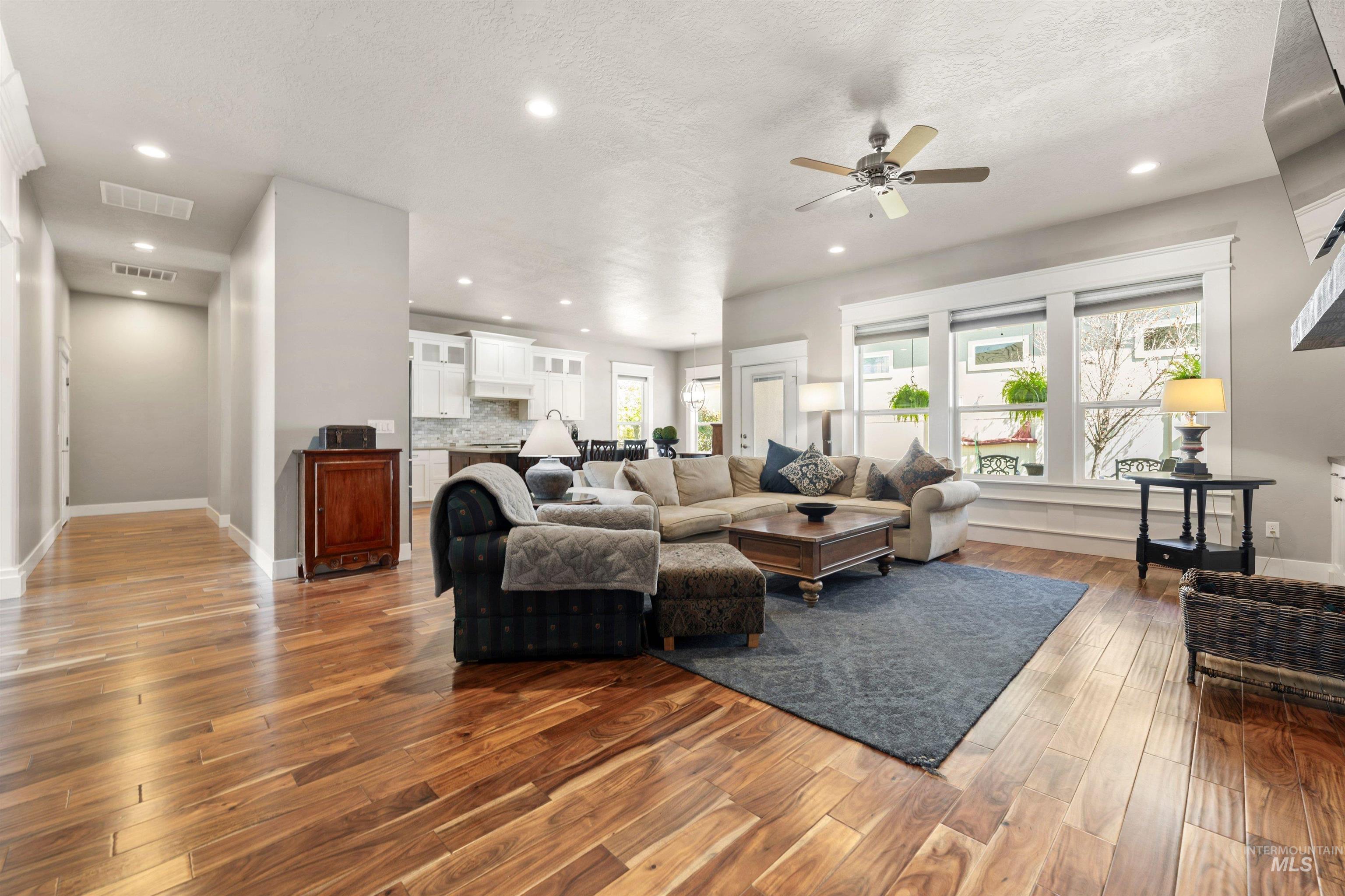 1360 N Bowknot Lake Way, Star, Idaho 83669, 4 Bedrooms, 3 Bathrooms, Residential For Sale, Price $889,000, 98981216