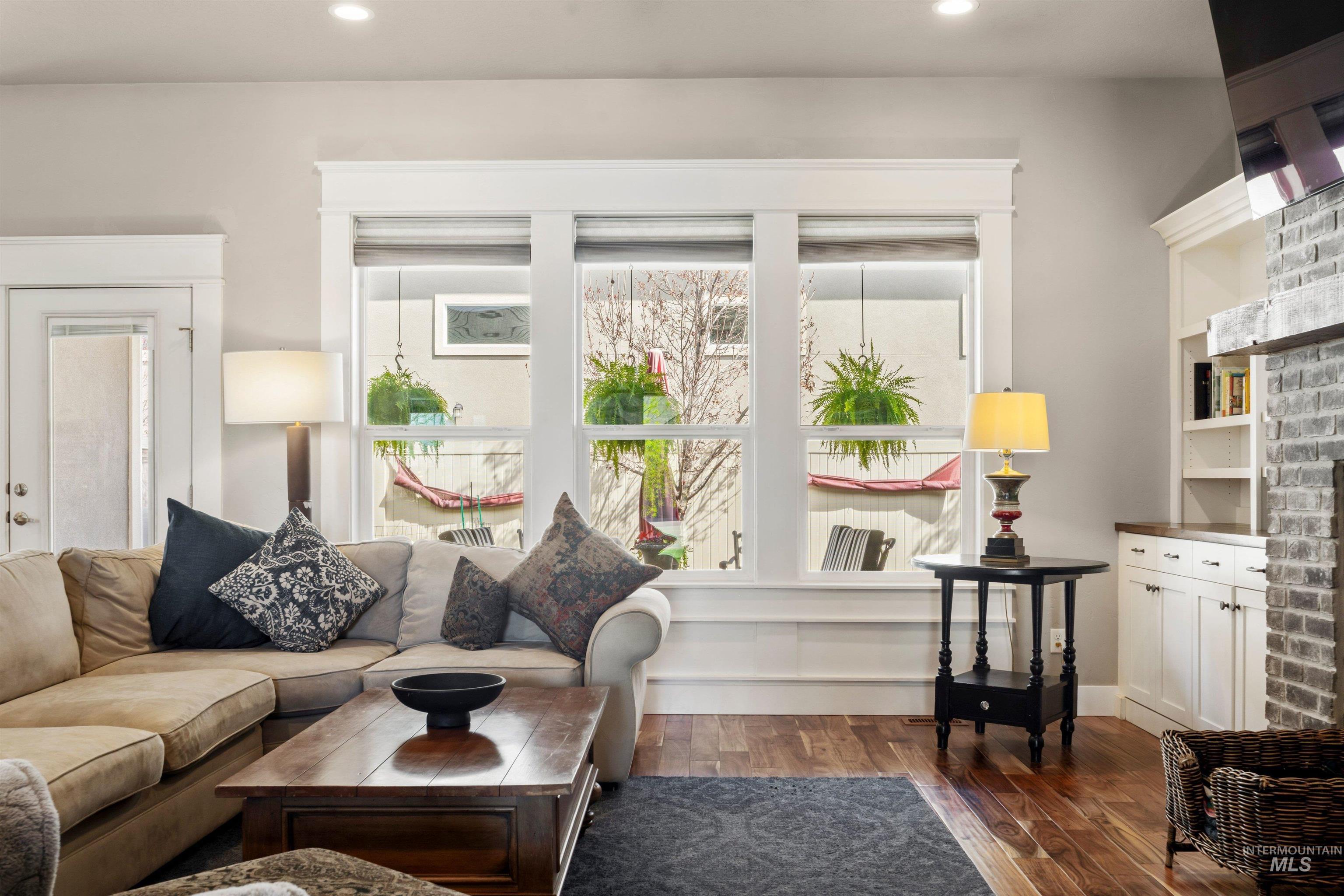 1360 N Bowknot Lake Way, Star, Idaho 83669, 4 Bedrooms, 3 Bathrooms, Residential For Sale, Price $889,000, 98981216