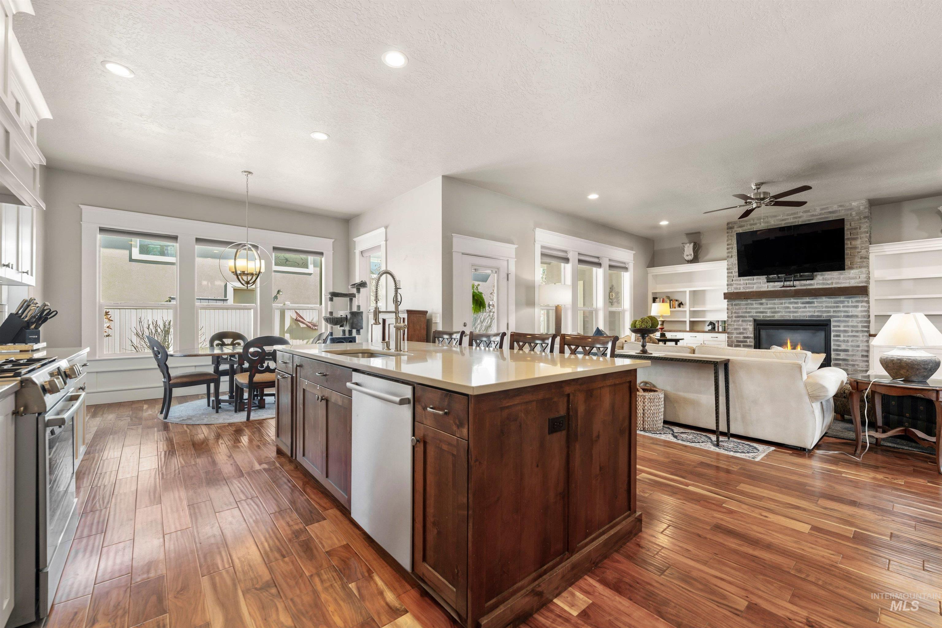 1360 N Bowknot Lake Way, Star, Idaho 83669, 4 Bedrooms, 3 Bathrooms, Residential For Sale, Price $889,000, 98981216