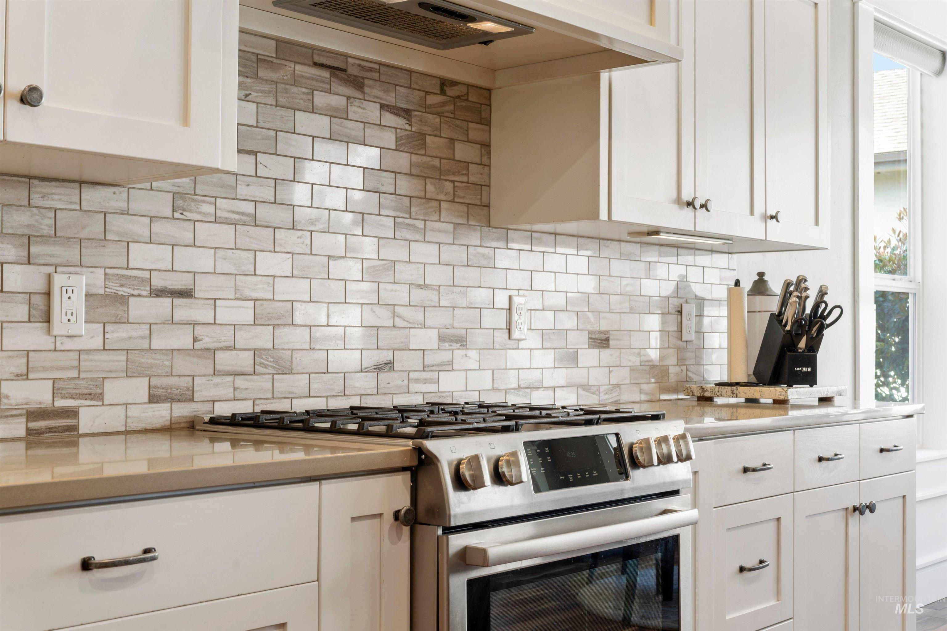 1360 N Bowknot Lake Way, Star, Idaho 83669, 4 Bedrooms, 3 Bathrooms, Residential For Sale, Price $889,000, 98981216