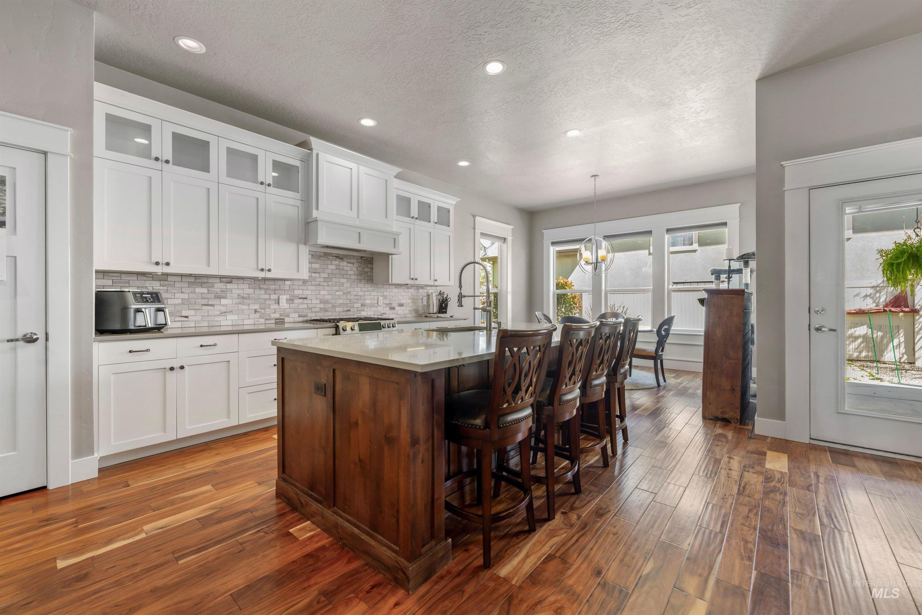 1360 N Bowknot Lake Way, Star, Idaho 83669, 4 Bedrooms, 3 Bathrooms, Residential For Sale, Price $889,000, 98981216