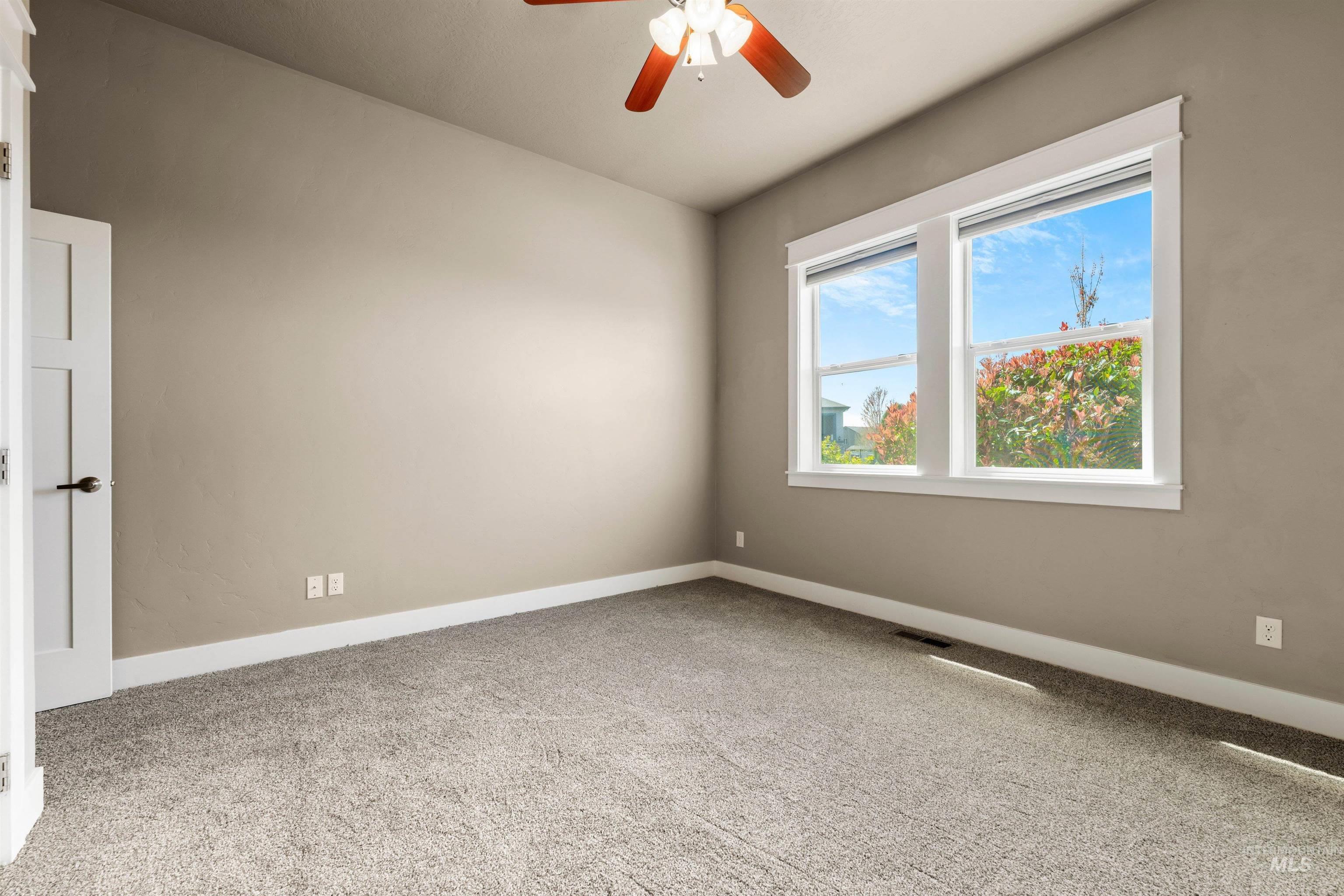 1360 N Bowknot Lake Way, Star, Idaho 83669, 4 Bedrooms, 3 Bathrooms, Residential For Sale, Price $889,000, 98981216