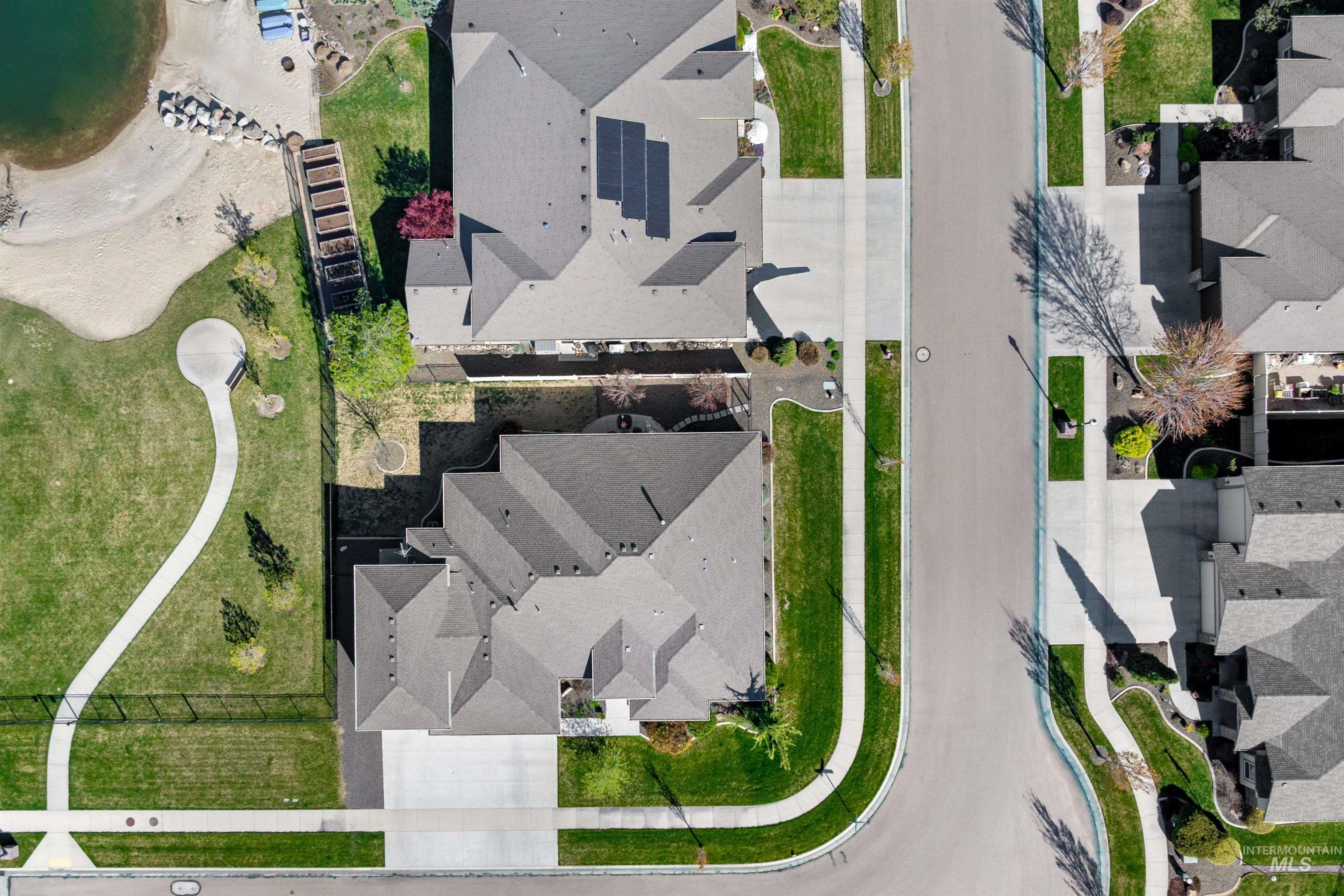 1360 N Bowknot Lake Way, Star, Idaho 83669, 4 Bedrooms, 3 Bathrooms, Residential For Sale, Price $889,000, 98981216