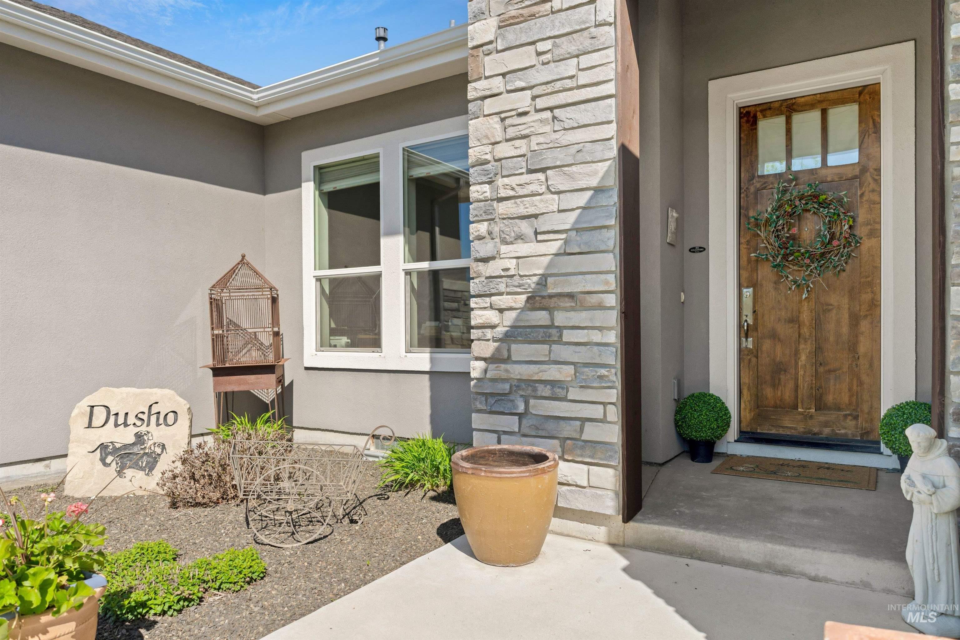 1360 N Bowknot Lake Way, Star, Idaho 83669, 4 Bedrooms, 3 Bathrooms, Residential For Sale, Price $889,000, 98981216