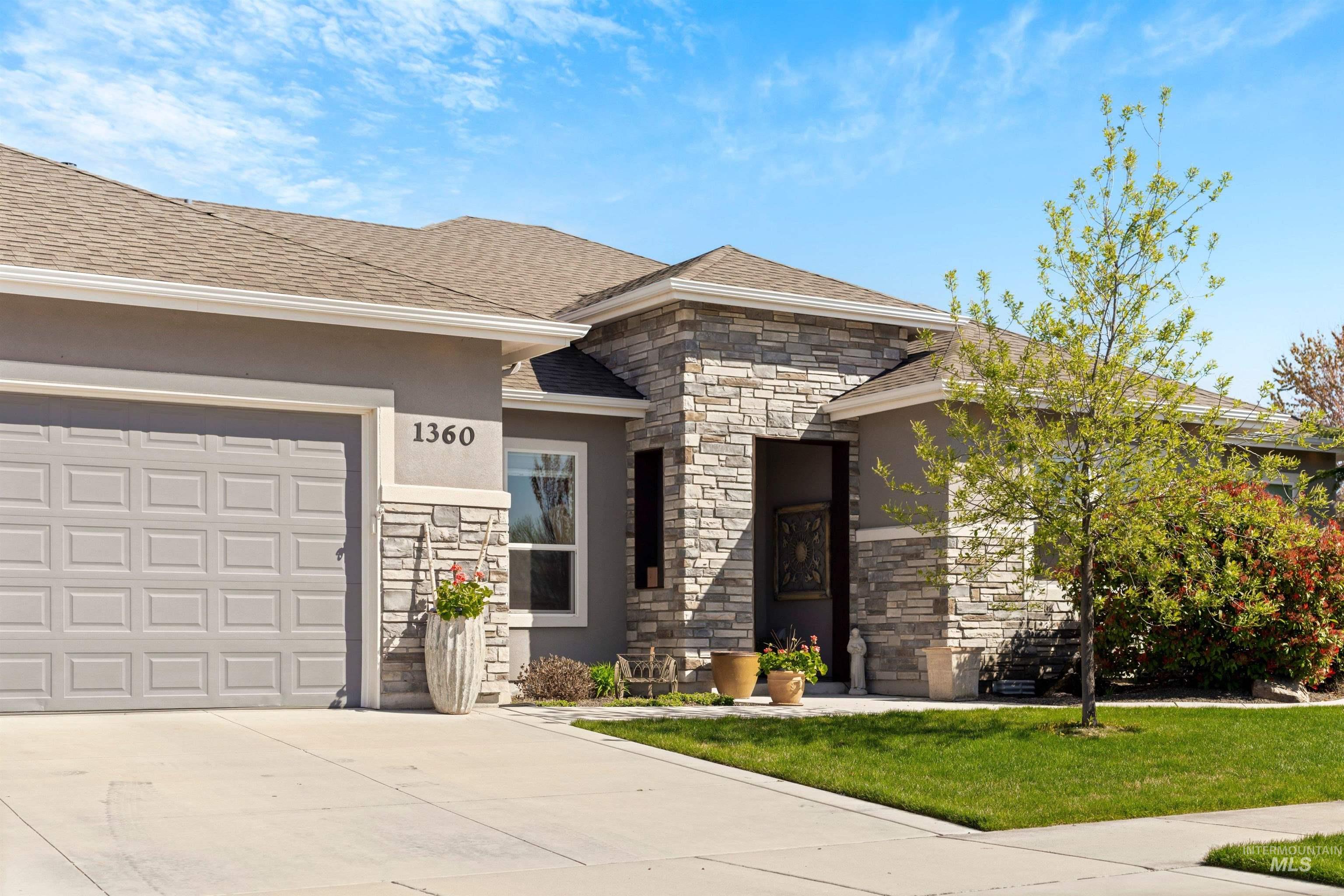 1360 N Bowknot Lake Way, Star, Idaho 83669, 4 Bedrooms, 3 Bathrooms, Residential For Sale, Price $889,000, 98981216