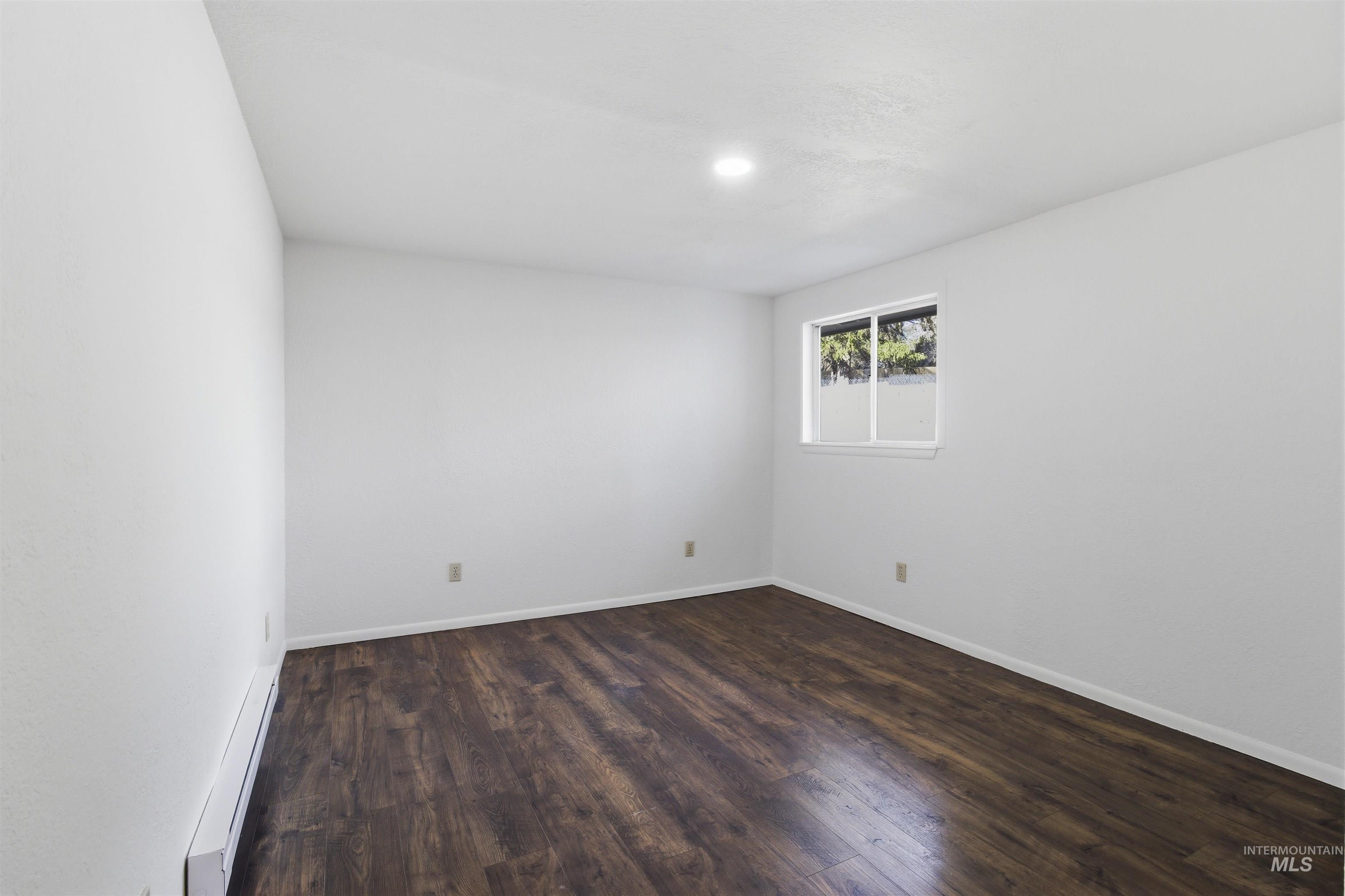 614 Kenneth St, Moscow, Idaho 83843, 3 Bedrooms, 1 Bathroom, Residential For Sale, Price $365,000, 98981217