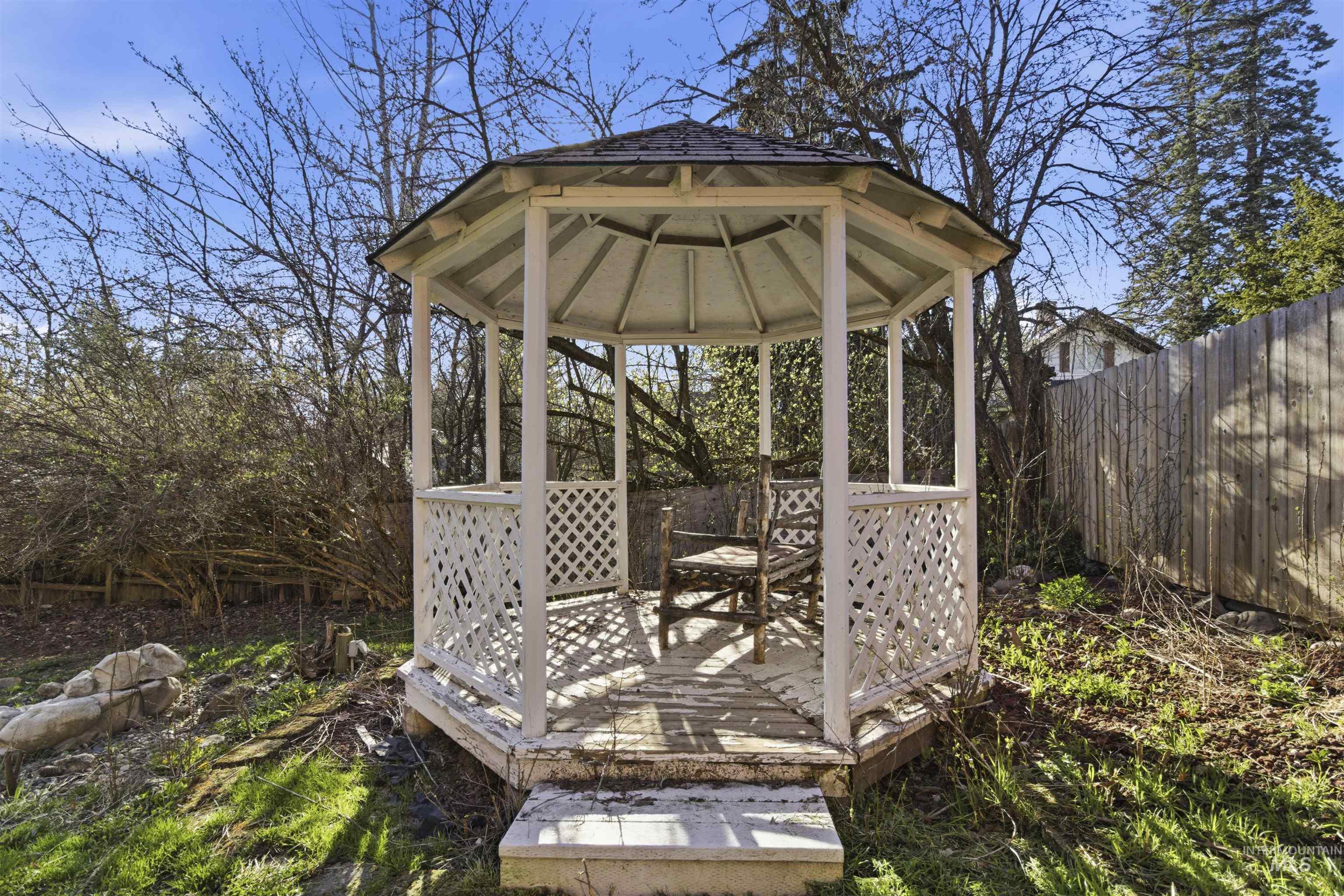 614 Kenneth St, Moscow, Idaho 83843, 3 Bedrooms, 1 Bathroom, Residential For Sale, Price $365,000, 98981217