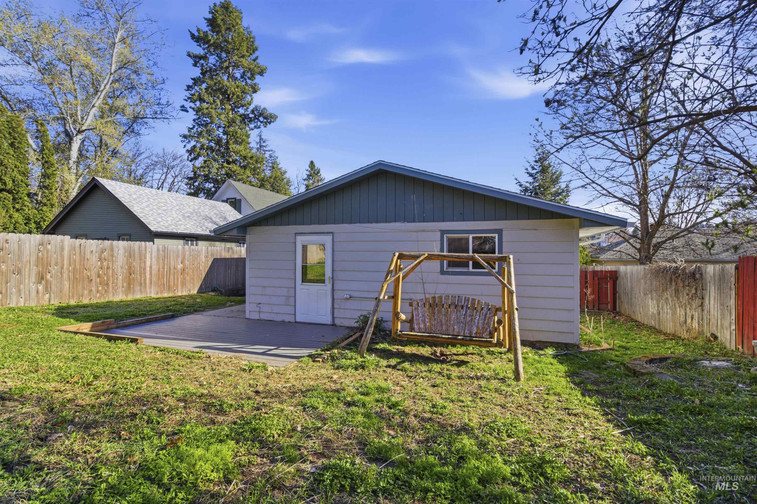 614 Kenneth St, Moscow, Idaho 83843, 3 Bedrooms, 1 Bathroom, Residential For Sale, Price $365,000, 98981217