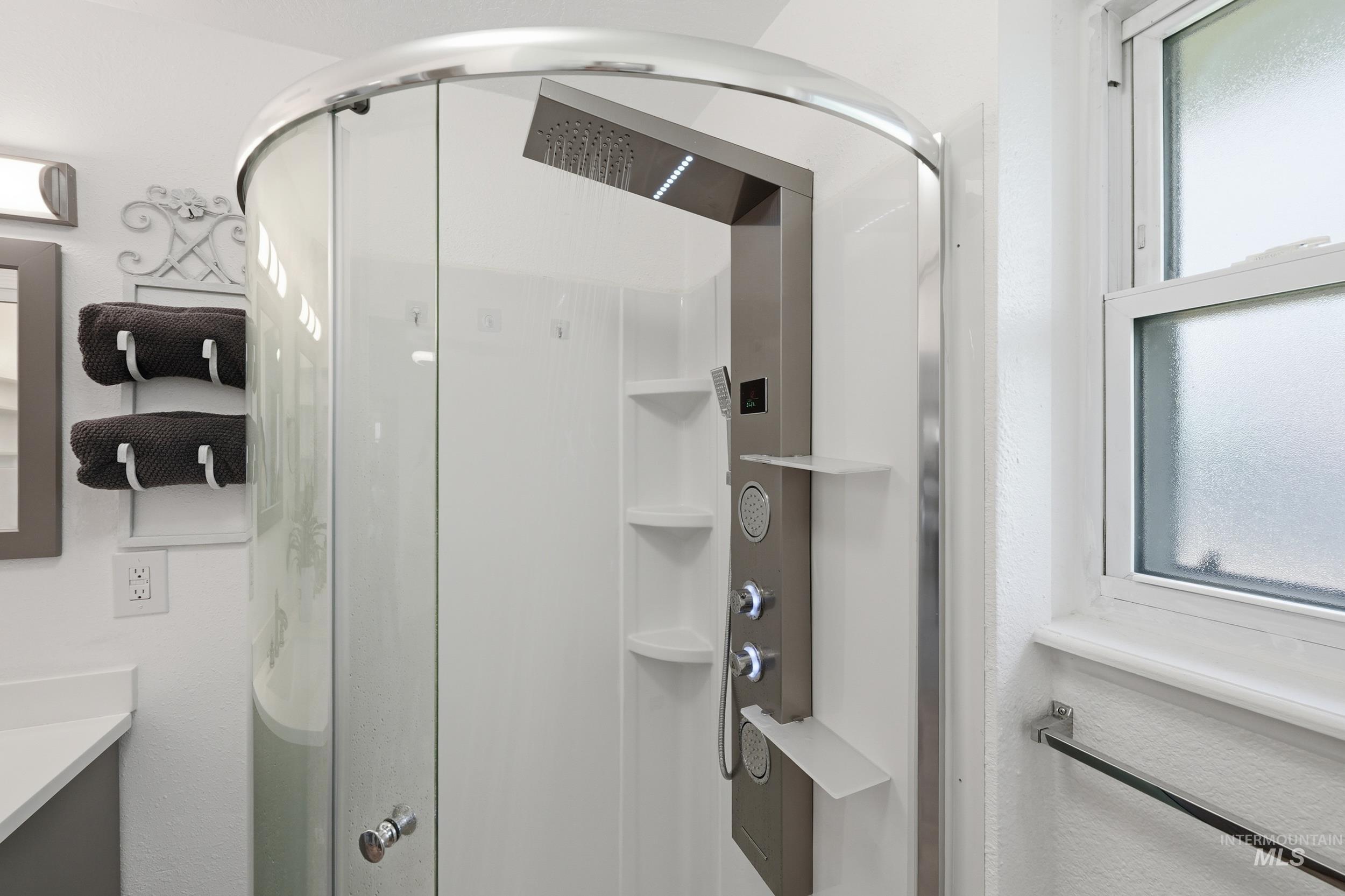 2811 Pisces Drive, Caldwell, Idaho 83605, 3 Bedrooms, 2 Bathrooms, Residential For Sale, Price $369,900, 98981218