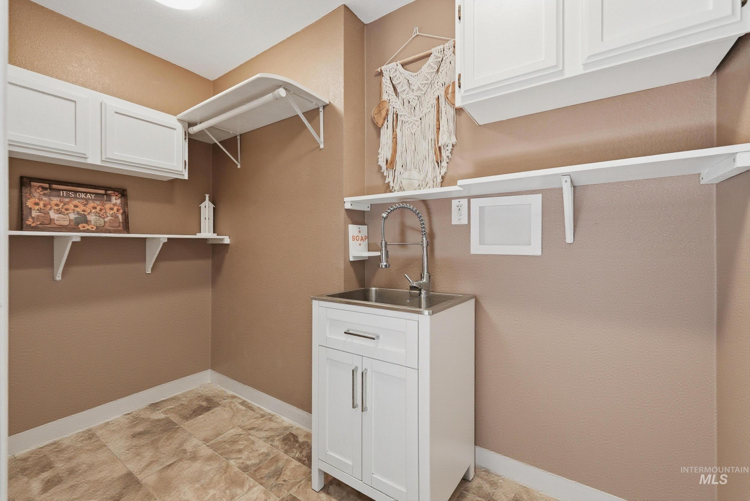 2811 Pisces Drive, Caldwell, Idaho 83605, 3 Bedrooms, 2 Bathrooms, Residential For Sale, Price $369,900, 98981218