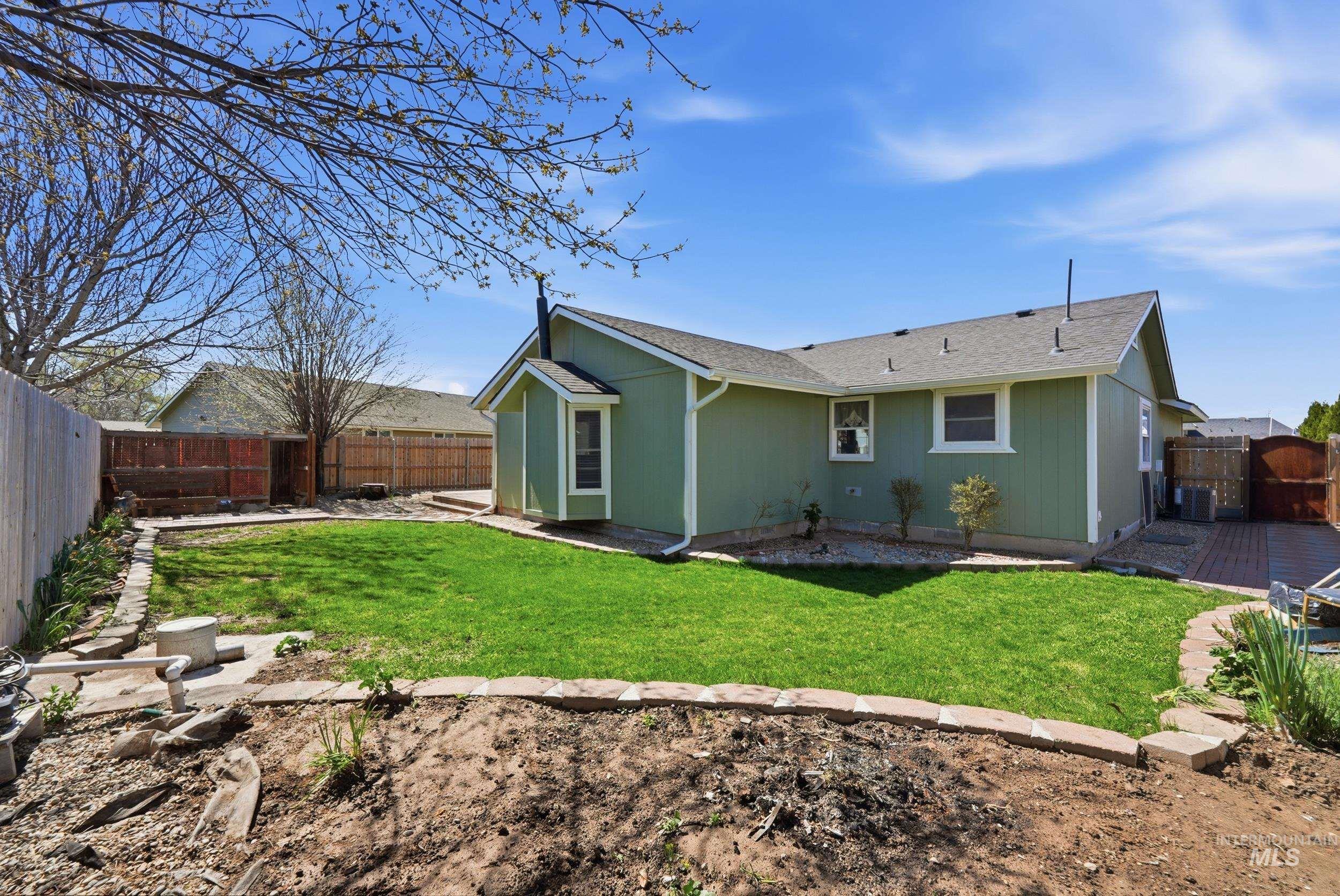 2811 Pisces Drive, Caldwell, Idaho 83605, 3 Bedrooms, 2 Bathrooms, Residential For Sale, Price $369,900, 98981218
