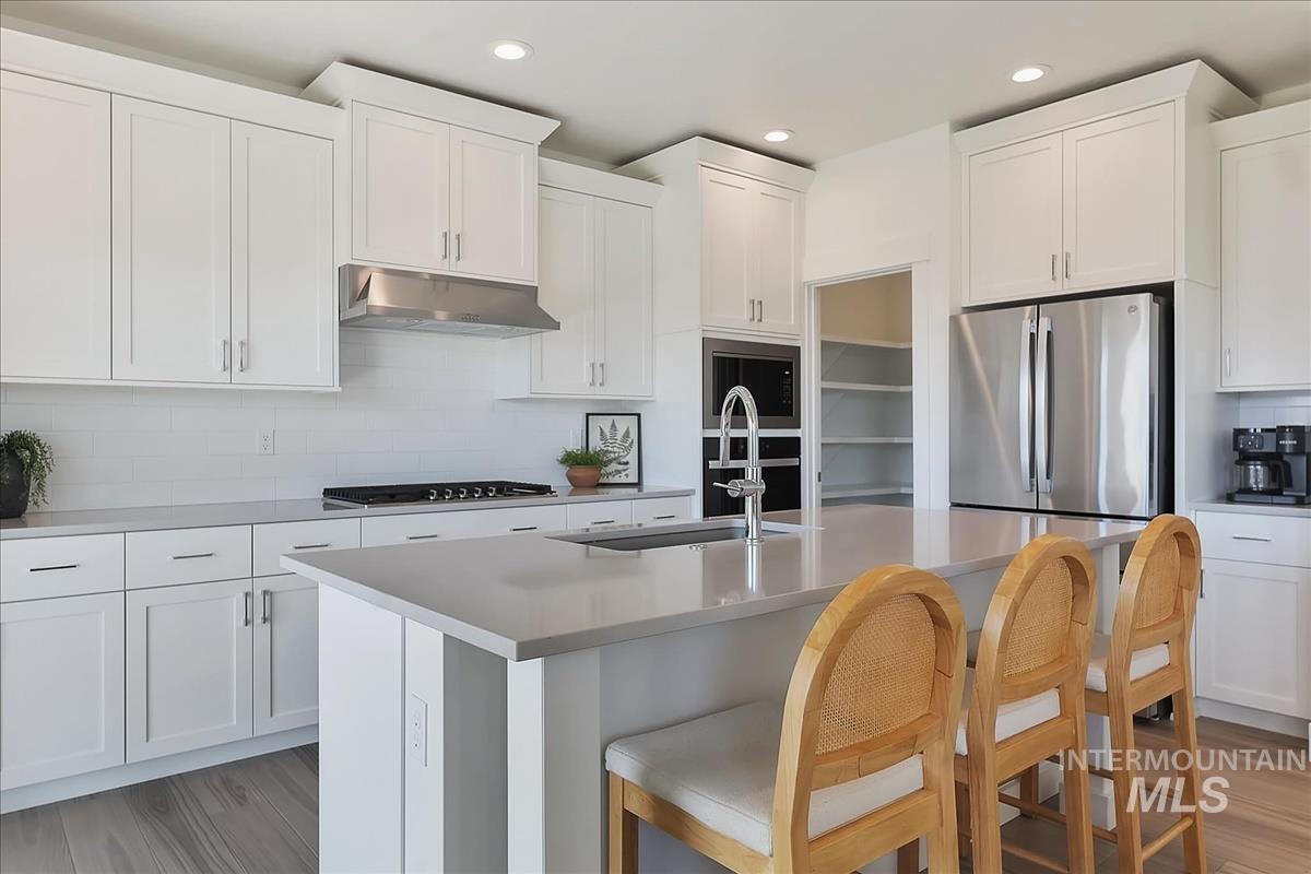 8881 W Snow Wolf Dr, Star, Idaho 83669, 3 Bedrooms, 2.5 Bathrooms, Residential For Sale, Price $550,000, 98981219