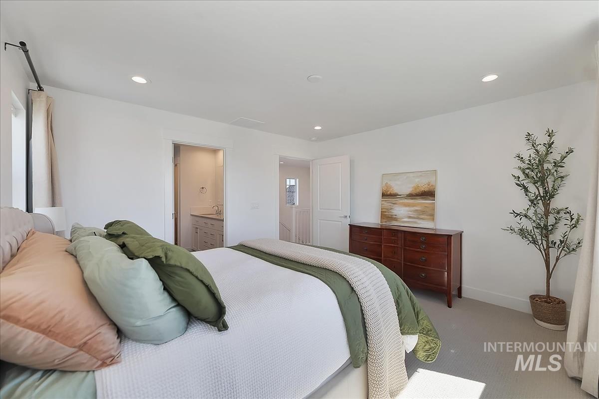 8881 W Snow Wolf Dr, Star, Idaho 83669, 3 Bedrooms, 2.5 Bathrooms, Residential For Sale, Price $550,000, 98981219