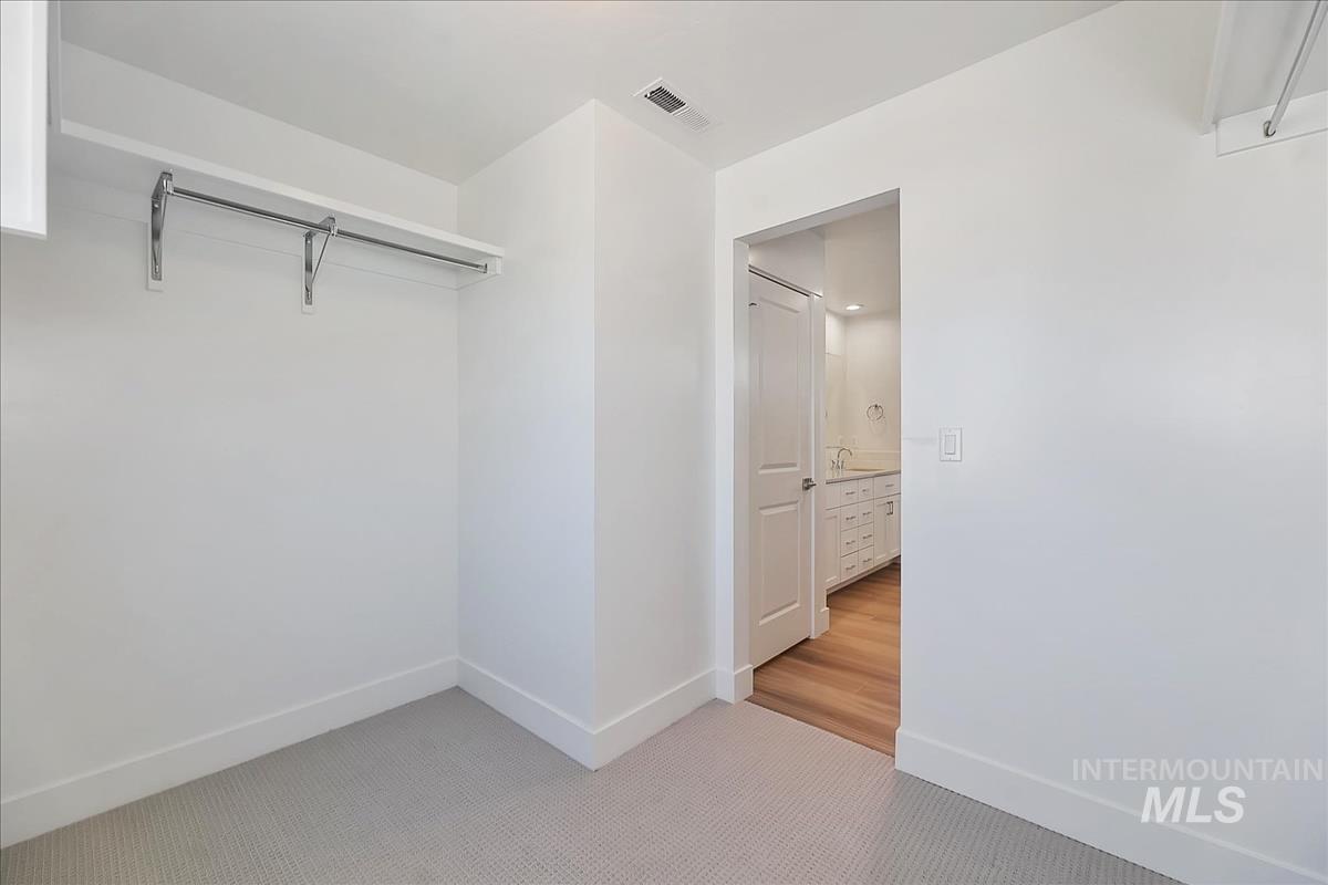 8881 W Snow Wolf Dr, Star, Idaho 83669, 3 Bedrooms, 2.5 Bathrooms, Residential For Sale, Price $550,000, 98981219