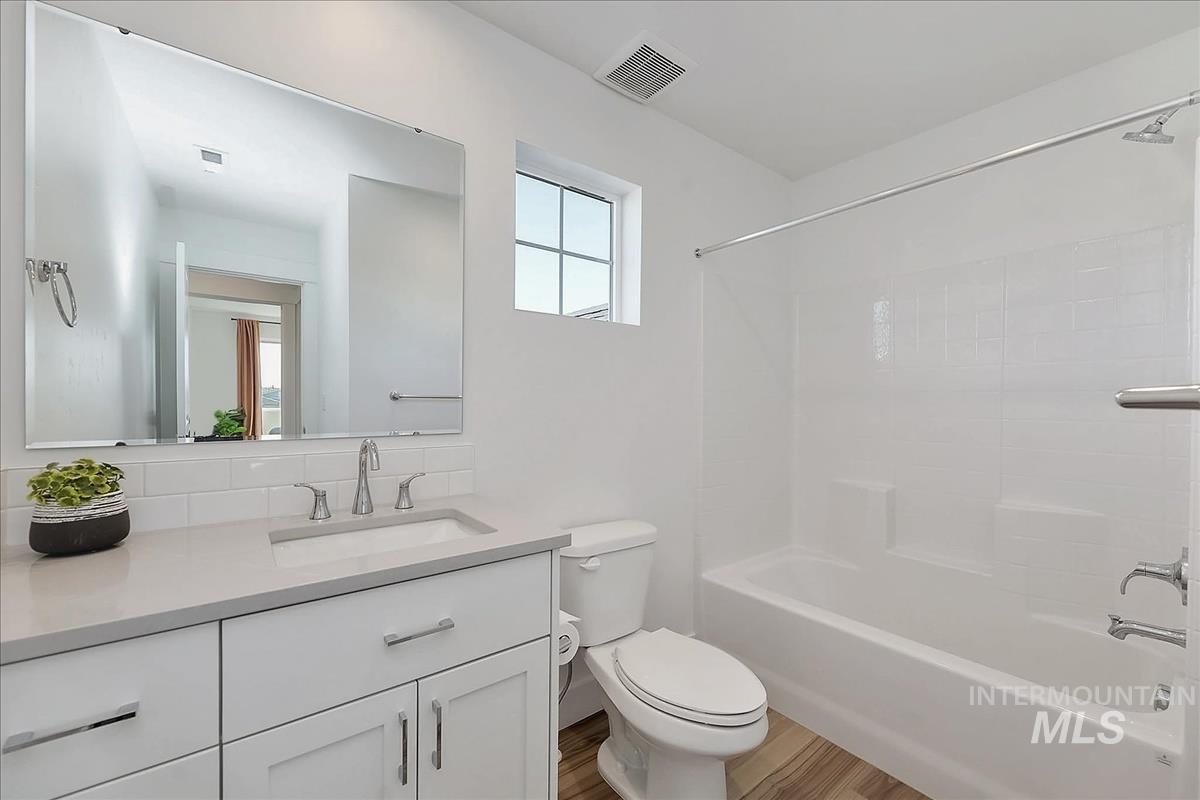 8881 W Snow Wolf Dr, Star, Idaho 83669, 3 Bedrooms, 2.5 Bathrooms, Residential For Sale, Price $550,000, 98981219