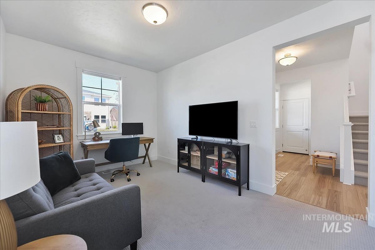 8881 W Snow Wolf Dr, Star, Idaho 83669, 3 Bedrooms, 2.5 Bathrooms, Residential For Sale, Price $550,000, 98981219