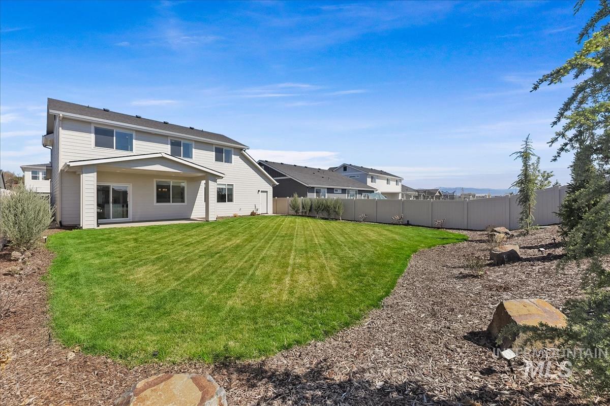 8881 W Snow Wolf Dr, Star, Idaho 83669, 3 Bedrooms, 2.5 Bathrooms, Residential For Sale, Price $550,000, 98981219