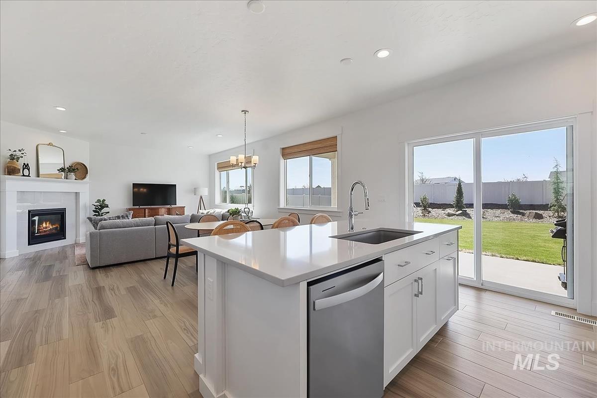 8881 W Snow Wolf Dr, Star, Idaho 83669, 3 Bedrooms, 2.5 Bathrooms, Residential For Sale, Price $550,000, 98981219