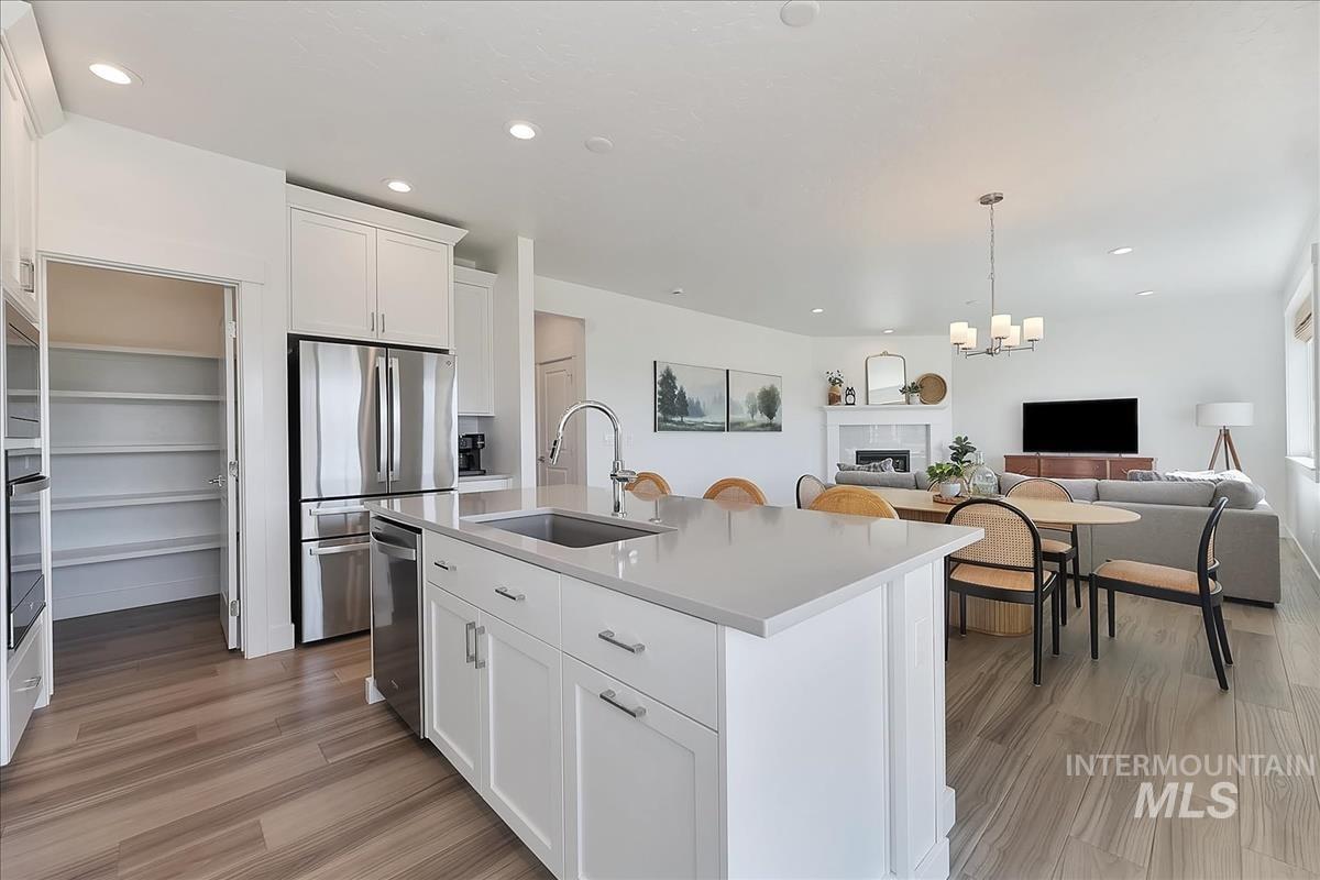 8881 W Snow Wolf Dr, Star, Idaho 83669, 3 Bedrooms, 2.5 Bathrooms, Residential For Sale, Price $550,000, 98981219