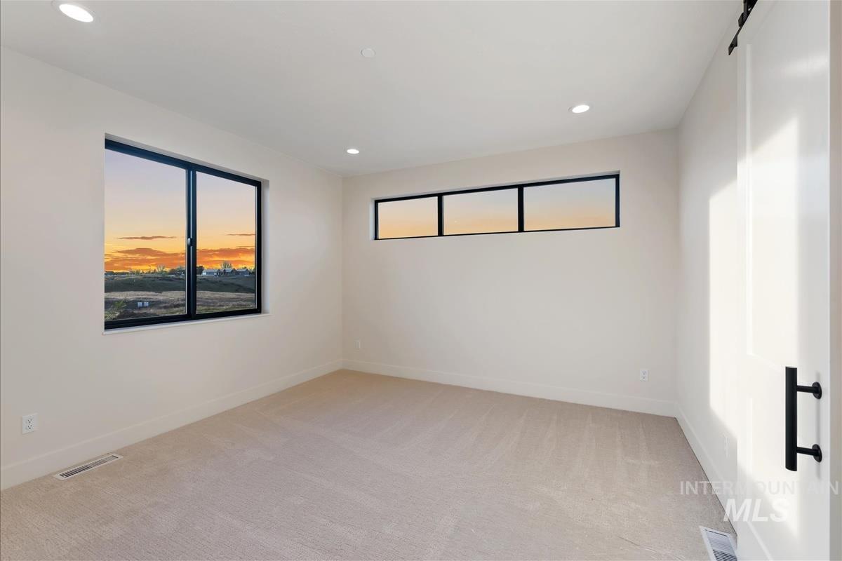 8085 Quail Hollow Dr, Middleton, Idaho 83644, 4 Bedrooms, 4.5 Bathrooms, Residential For Sale, Price $1,699,900, 98981220