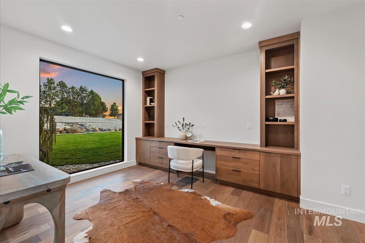 8085 Quail Hollow Dr, Middleton, Idaho 83644, 4 Bedrooms, 4.5 Bathrooms, Residential For Sale, Price $1,699,900, 98981220