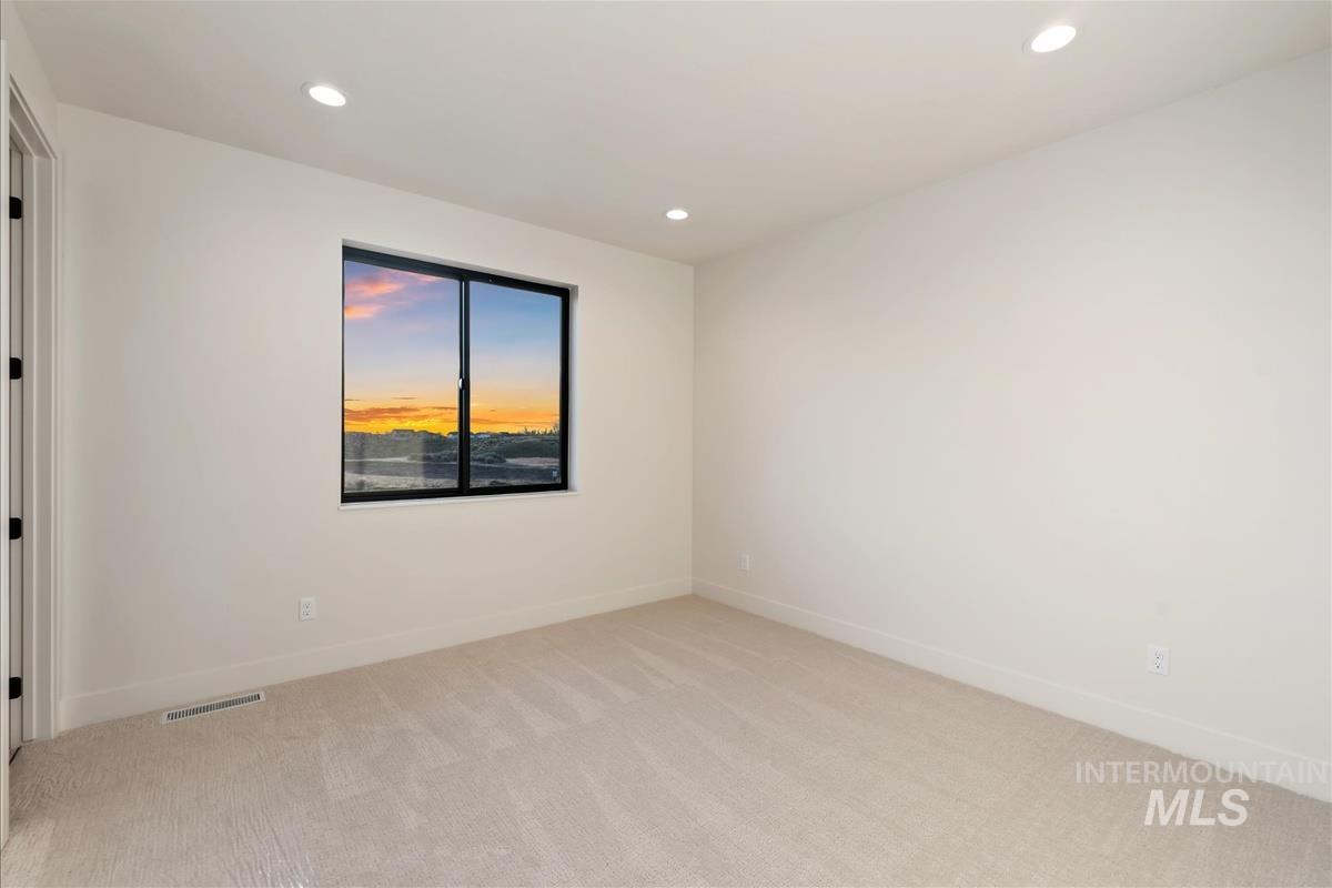 8085 Quail Hollow Dr, Middleton, Idaho 83644, 4 Bedrooms, 4.5 Bathrooms, Residential For Sale, Price $1,699,900, 98981220