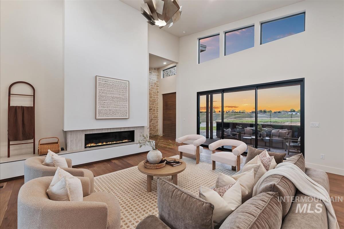 8085 Quail Hollow Dr, Middleton, Idaho 83644, 4 Bedrooms, 4.5 Bathrooms, Residential For Sale, Price $1,699,900, 98981220