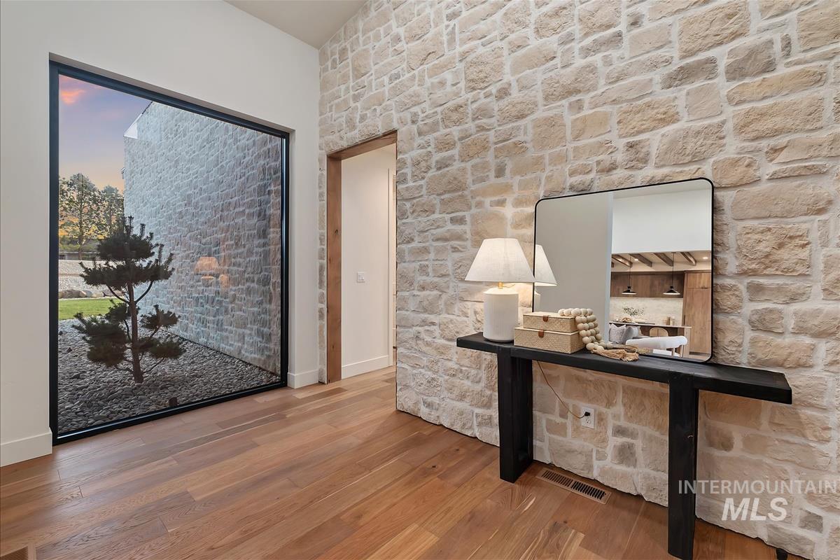 8085 Quail Hollow Dr, Middleton, Idaho 83644, 4 Bedrooms, 4.5 Bathrooms, Residential For Sale, Price $1,699,900, 98981220