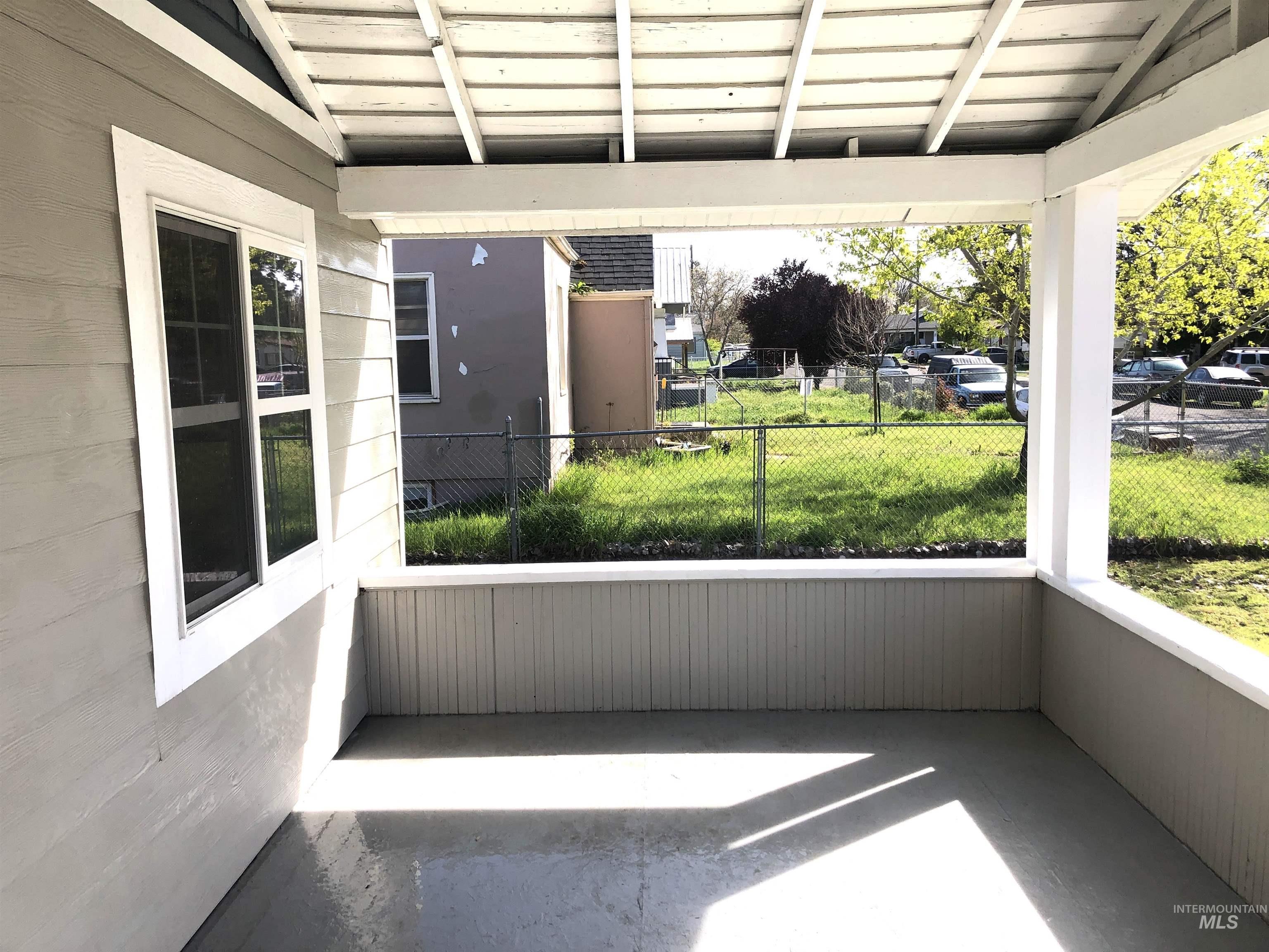 717 10th St., Clarkston, Washington 99403, 2 Bedrooms, 1 Bathroom, Residential For Sale, Price $210,000, 98981222