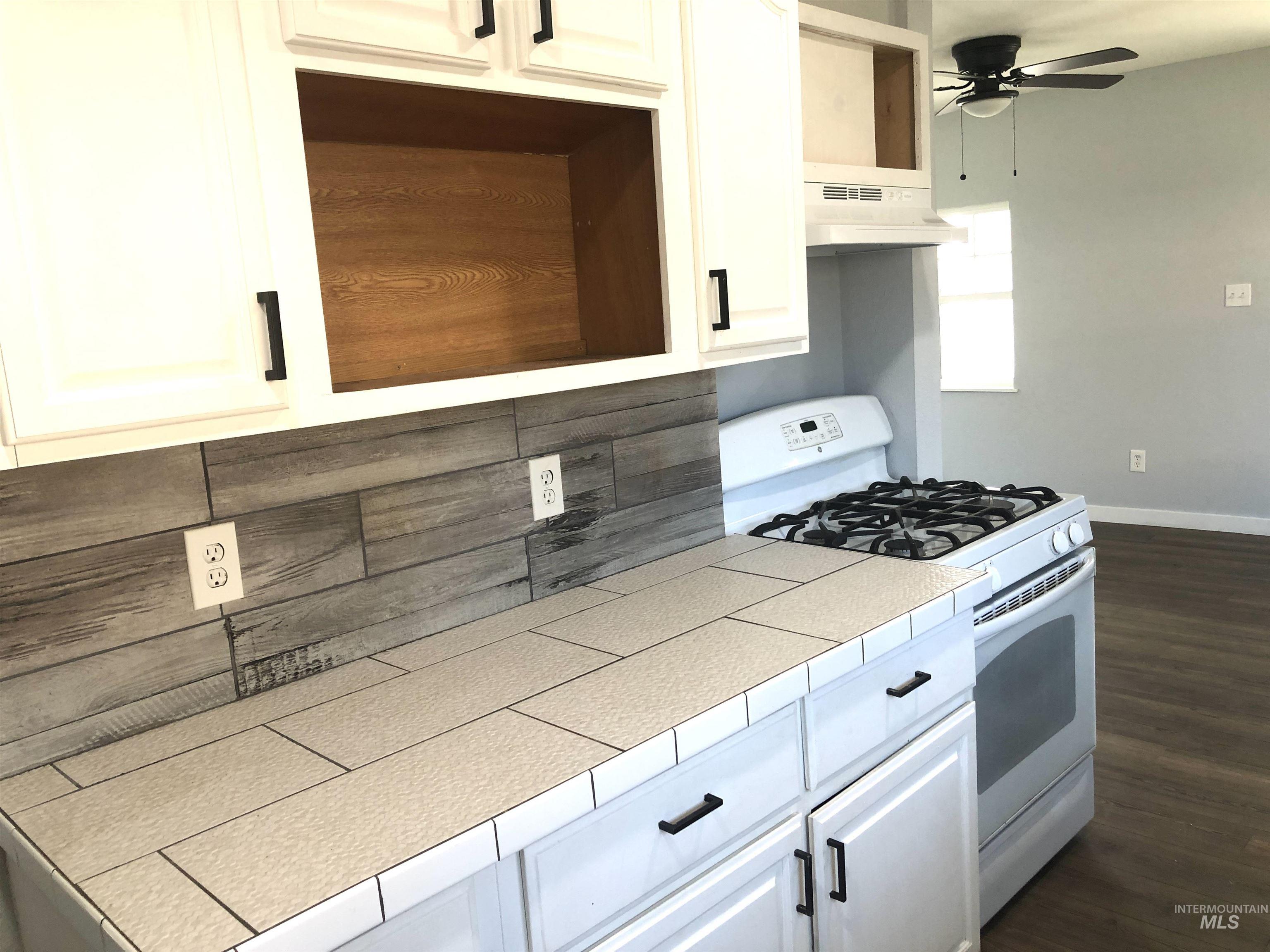 717 10th St., Clarkston, Washington 99403, 2 Bedrooms, 1 Bathroom, Residential For Sale, Price $210,000, 98981222