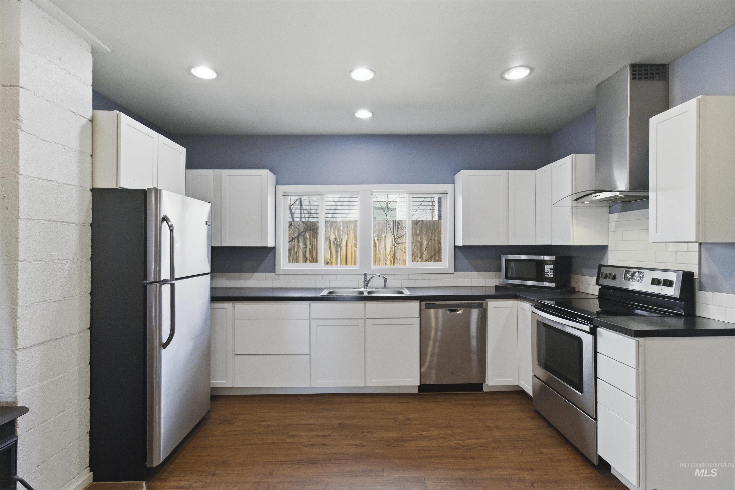 600 Main St, Deary, Idaho 83832, 2 Bedrooms, 2 Bathrooms, Residential For Sale, Price $315,000, 98981224