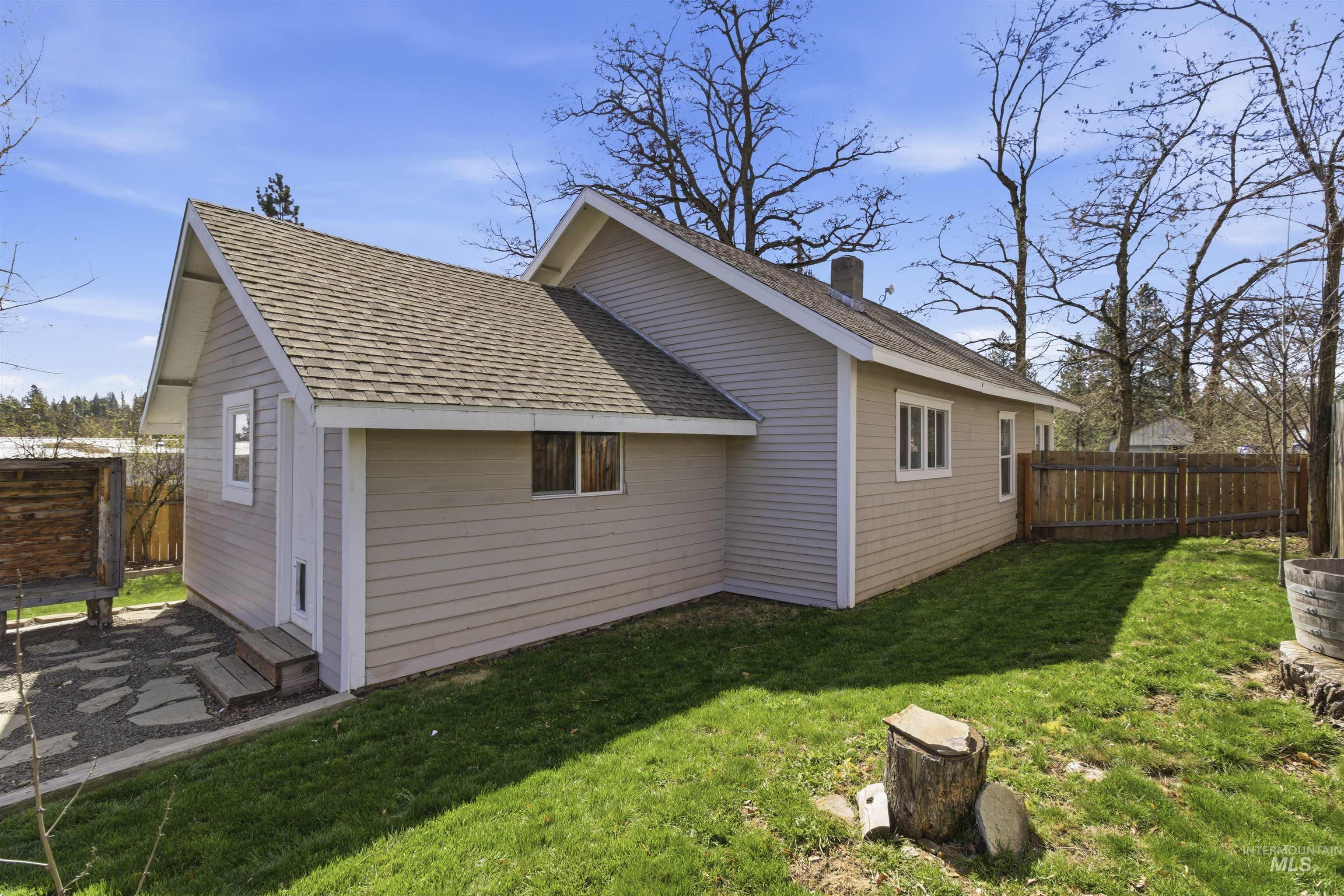 600 Main St, Deary, Idaho 83832, 2 Bedrooms, 2 Bathrooms, Residential For Sale, Price $315,000, 98981224