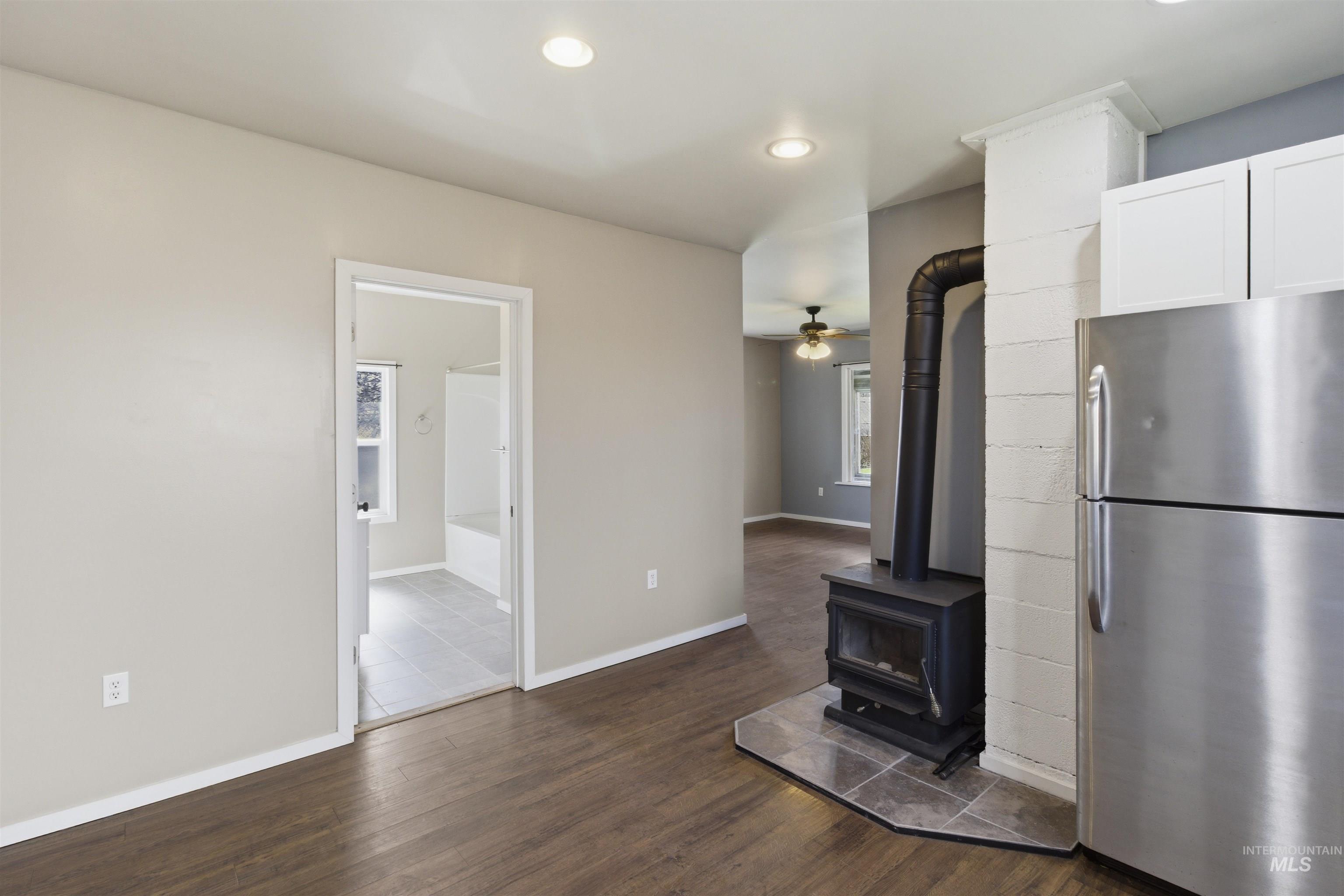 600 Main St, Deary, Idaho 83832, 2 Bedrooms, 2 Bathrooms, Residential For Sale, Price $315,000, 98981224