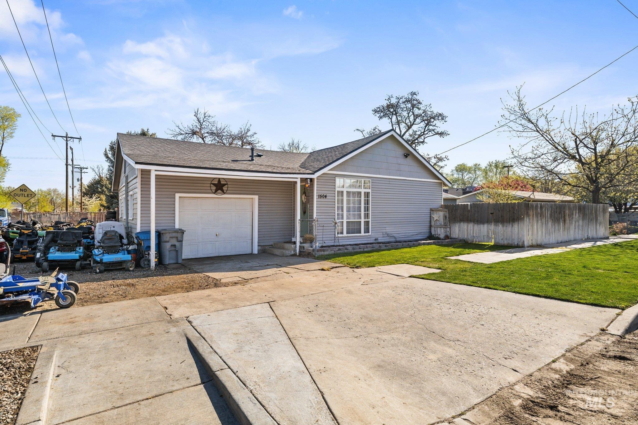 1504 N 2nd St, Nampa, Idaho 83687, 3 Bedrooms, 1 Bathroom, Residential For Sale, Price $294,000, 98981229