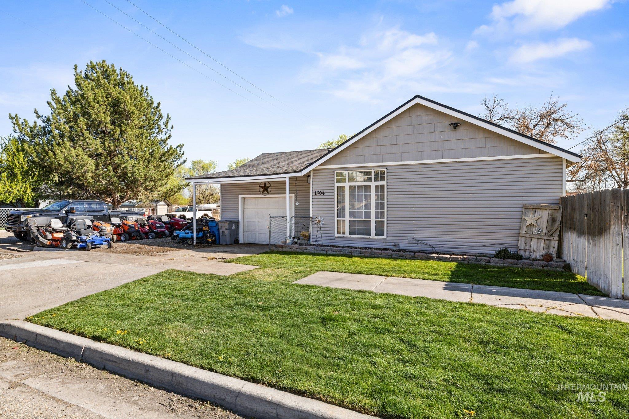 1504 N 2nd St, Nampa, Idaho 83687, 3 Bedrooms, 1 Bathroom, Residential For Sale, Price $294,000, 98981229