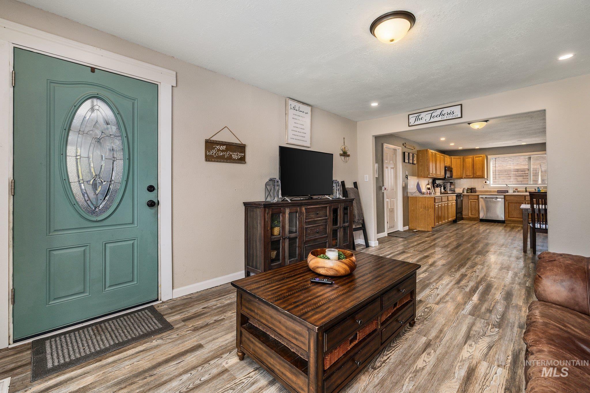 1504 N 2nd St, Nampa, Idaho 83687, 3 Bedrooms, 1 Bathroom, Residential For Sale, Price $294,000, 98981229