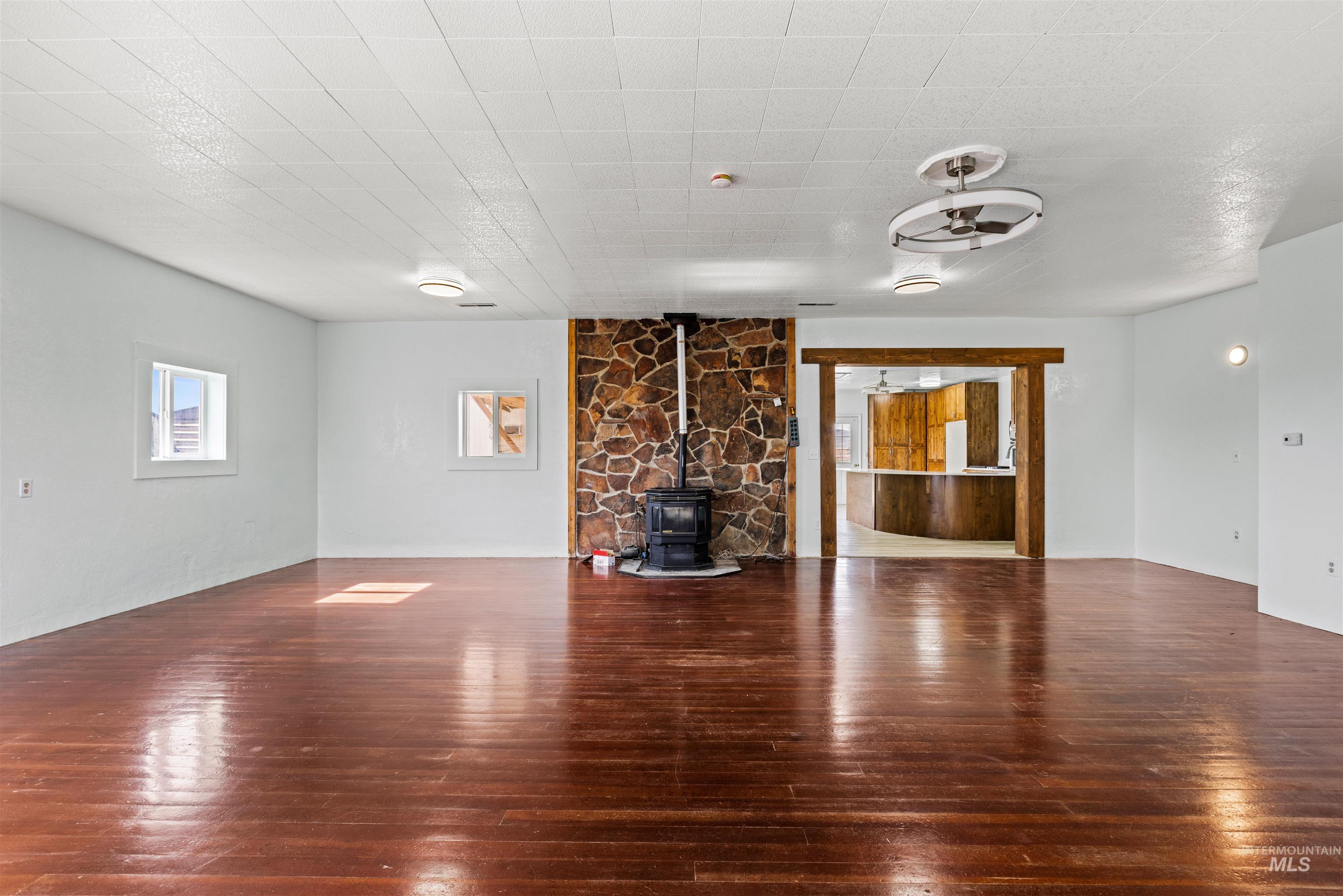 5168 Jump Creek Rd, Homedale, Idaho 83628-3677, 3 Bedrooms, 1.5 Bathrooms, Residential For Sale, Price $450,000, 98981231