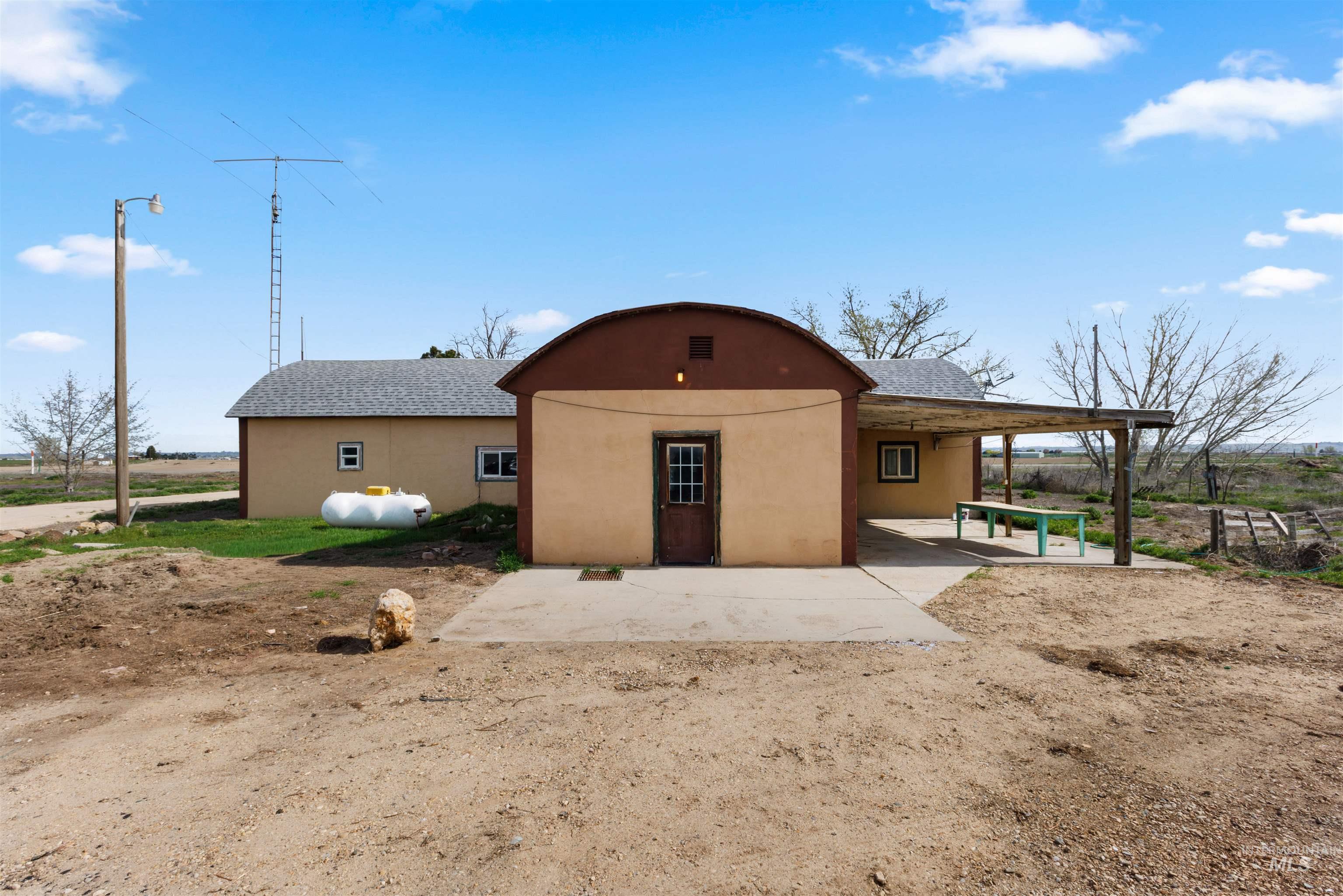 5168 Jump Creek Rd, Homedale, Idaho 83628-3677, 3 Bedrooms, 1.5 Bathrooms, Residential For Sale, Price $450,000, 98981231