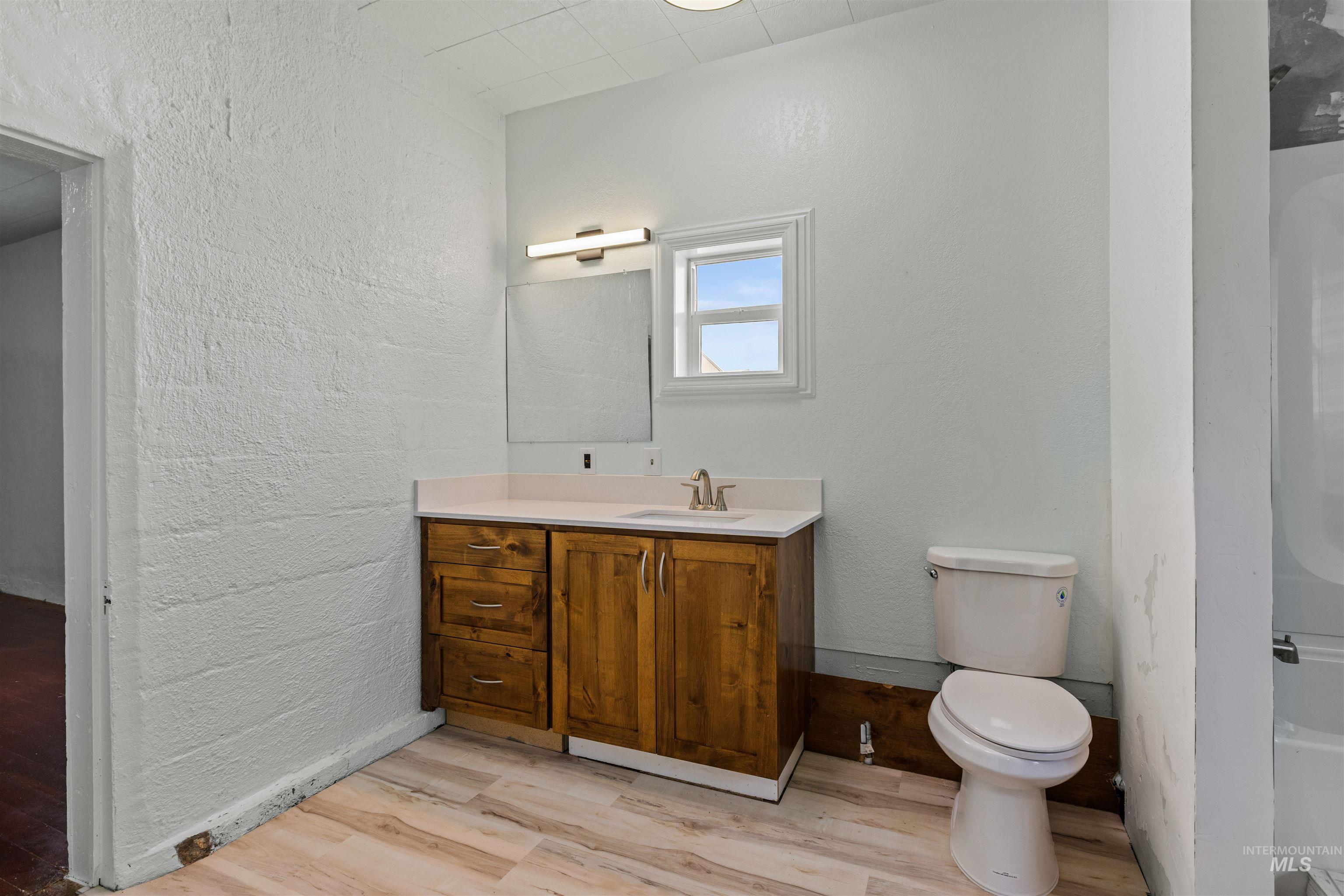 5168 Jump Creek Rd, Homedale, Idaho 83628-3677, 3 Bedrooms, 1.5 Bathrooms, Residential For Sale, Price $450,000, 98981231