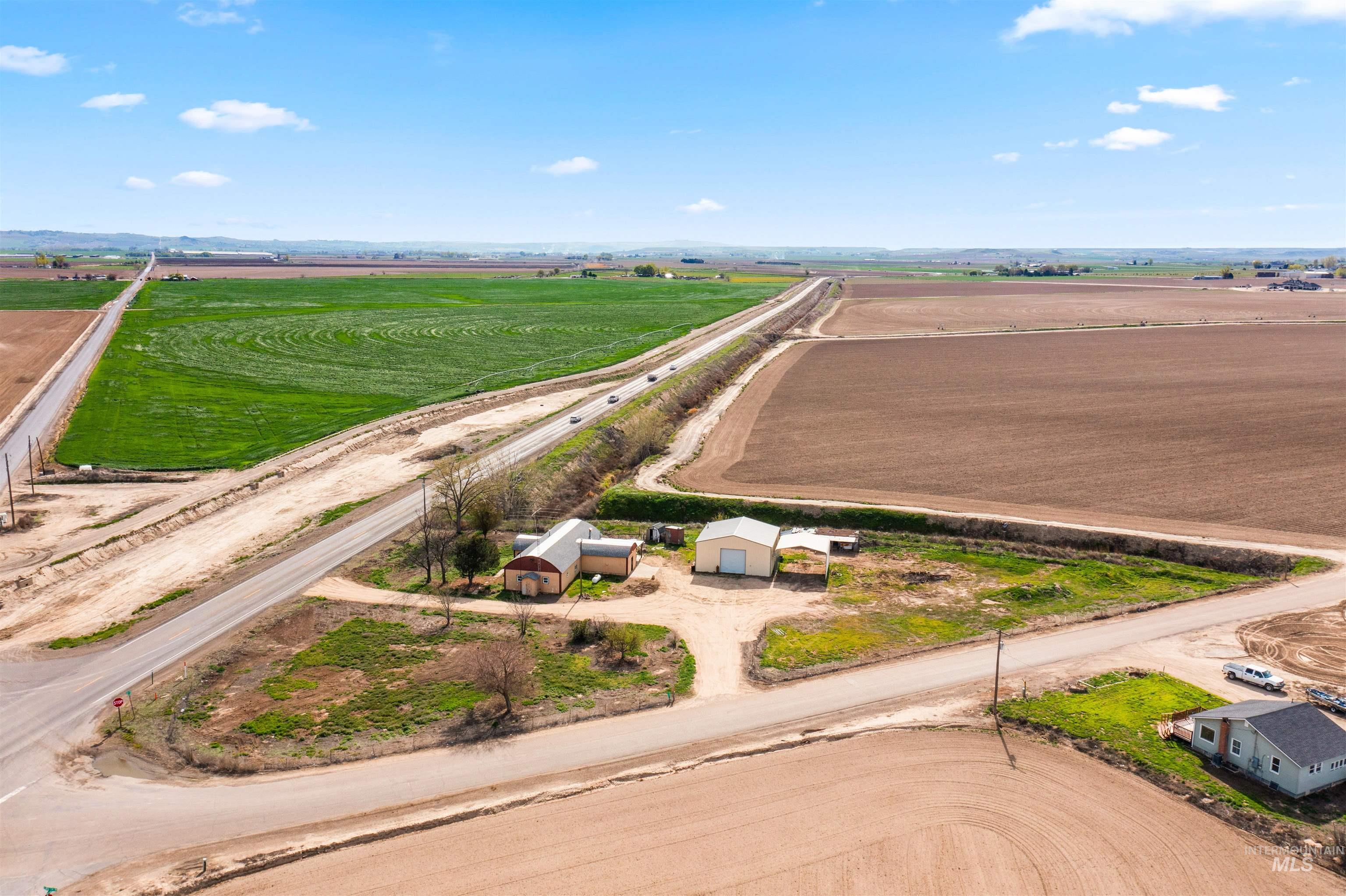 5168 Jump Creek Rd, Homedale, Idaho 83628-3677, 3 Bedrooms, 1.5 Bathrooms, Residential For Sale, Price $450,000, 98981231