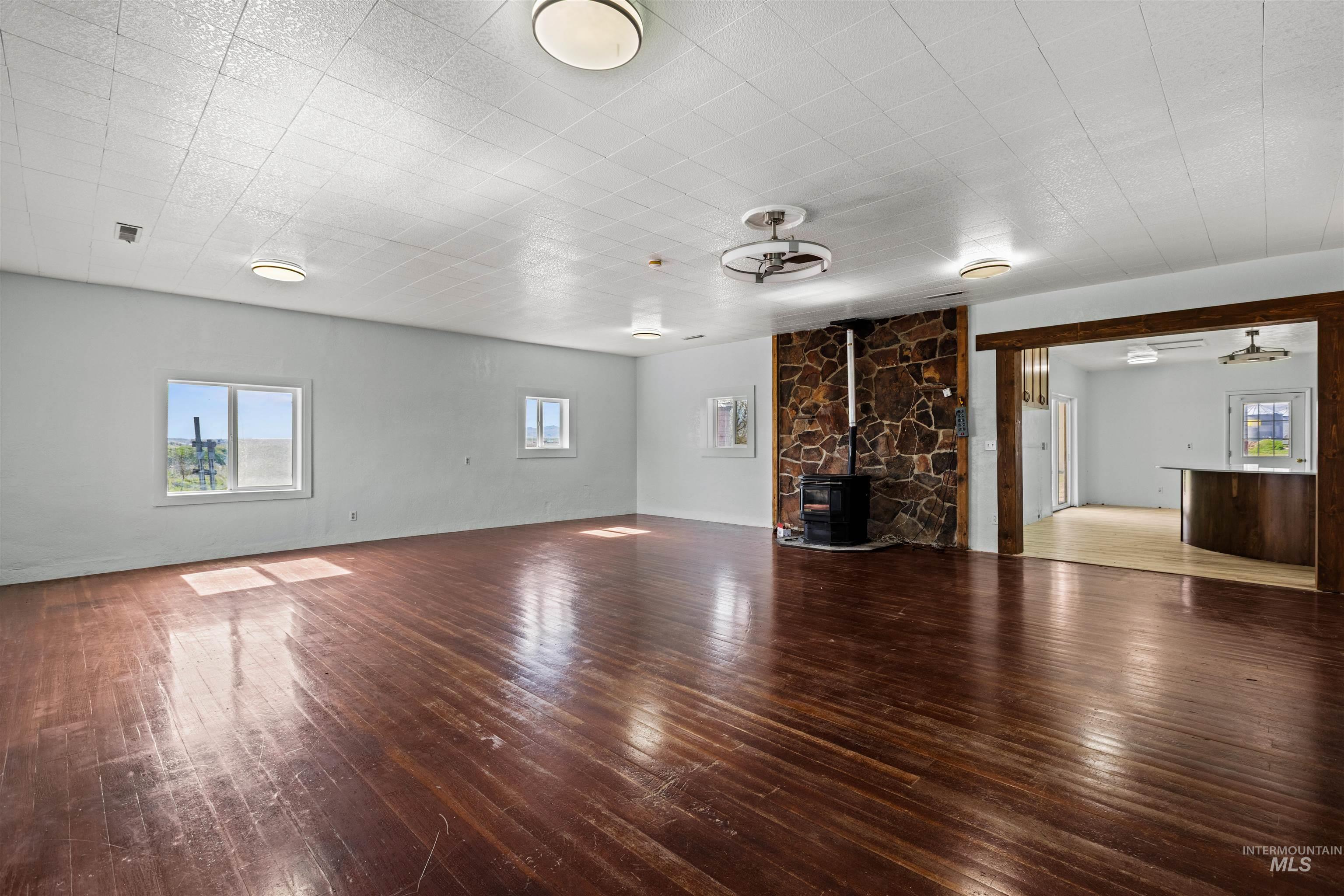 5168 Jump Creek Rd, Homedale, Idaho 83628-3677, 3 Bedrooms, 1.5 Bathrooms, Residential For Sale, Price $450,000, 98981231