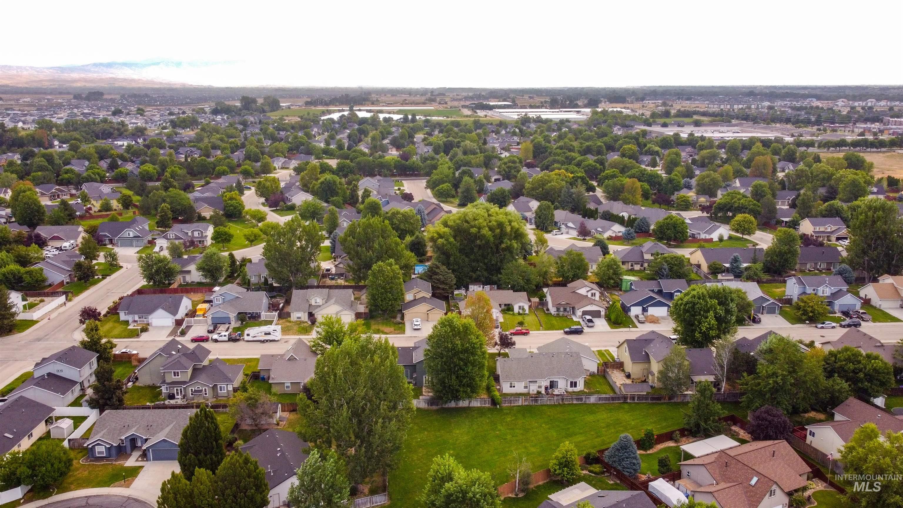 485 N Nebula, Star, Idaho 83669, 4 Bedrooms, 2.5 Bathrooms, Residential For Sale, Price $495,000, 98981234