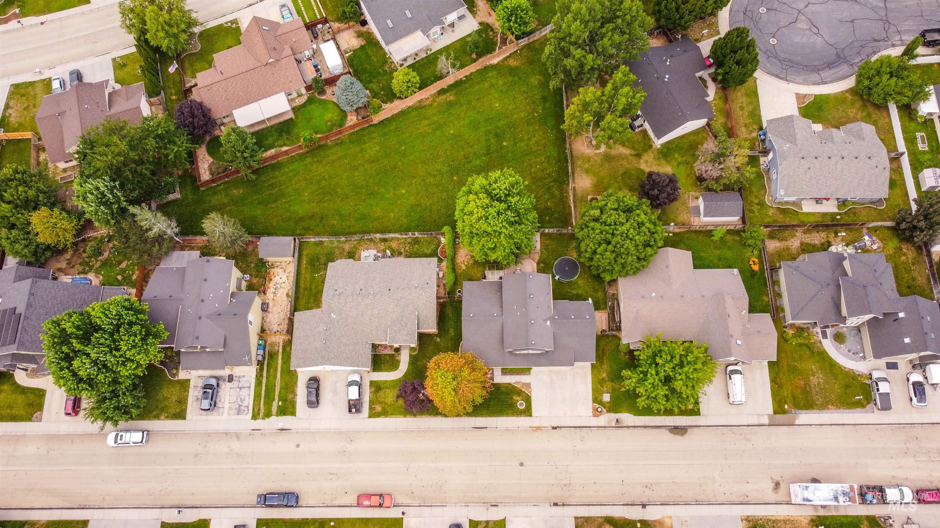 485 N Nebula, Star, Idaho 83669, 4 Bedrooms, 2.5 Bathrooms, Residential For Sale, Price $495,000, 98981234