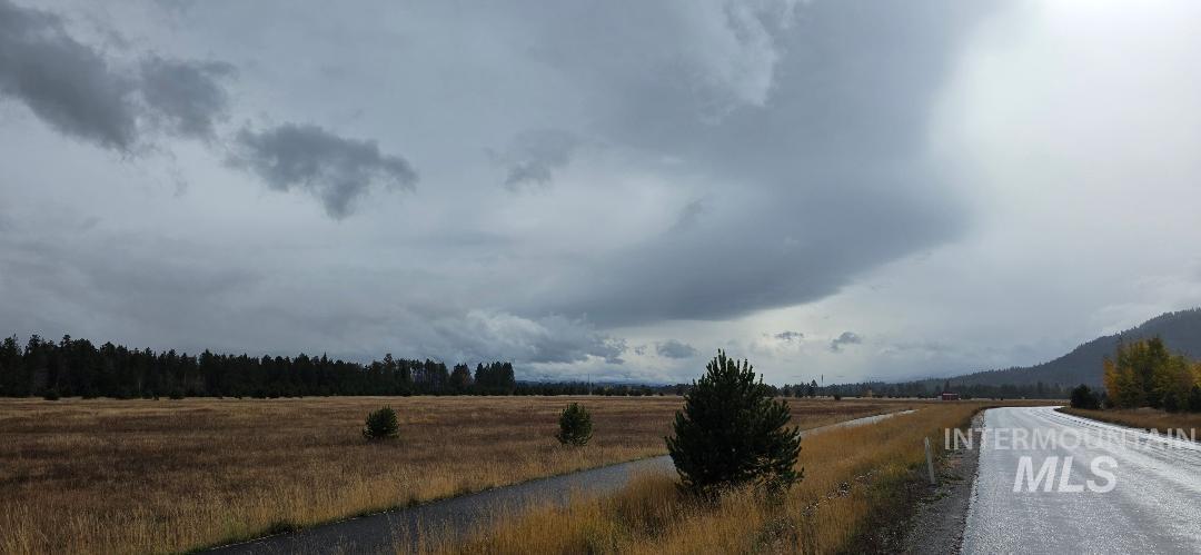 13146 Hawks Bay Road, Donnelly, Idaho 83615, Land For Sale, Price $178,500,MLS 98981237