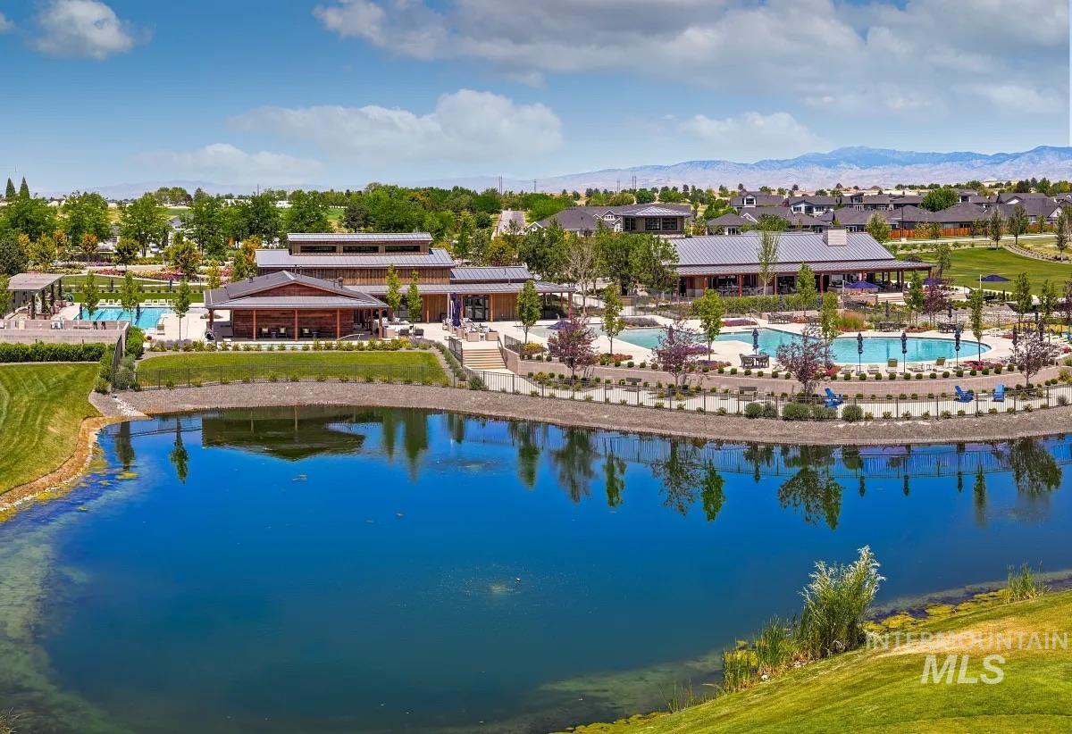 11729 W Reining Horse Ln, Kuna, Idaho 83634, 2 Bedrooms, 2 Bathrooms, Residential For Sale, Price $526,387, 98981238