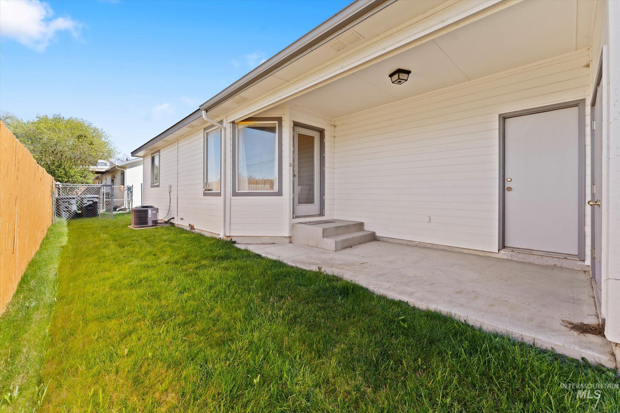 2804 Morning Mist Lane, Caldwell, Idaho 83605-7024, 2 Bedrooms, 2 Bathrooms, Residential For Sale, Price $275,000, 98981239