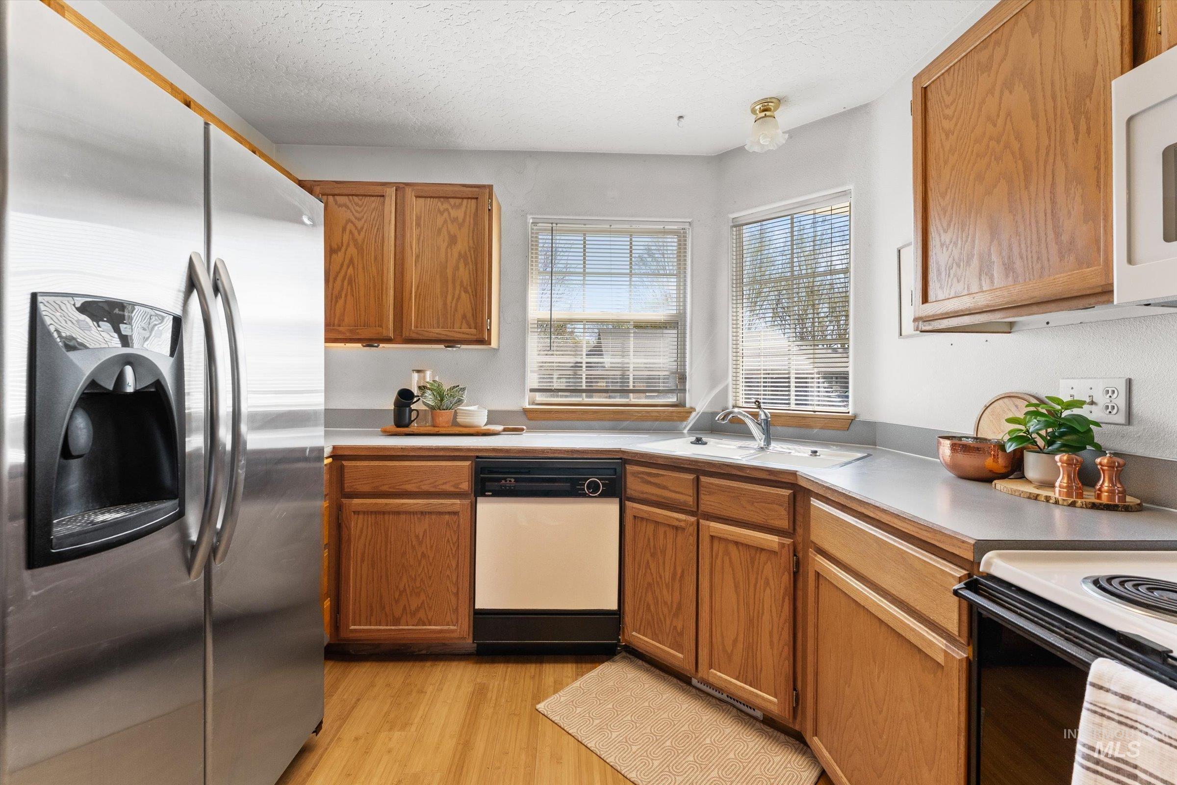 2804 Morning Mist Lane, Caldwell, Idaho 83605-7024, 2 Bedrooms, 2 Bathrooms, Residential For Sale, Price $275,000, 98981239