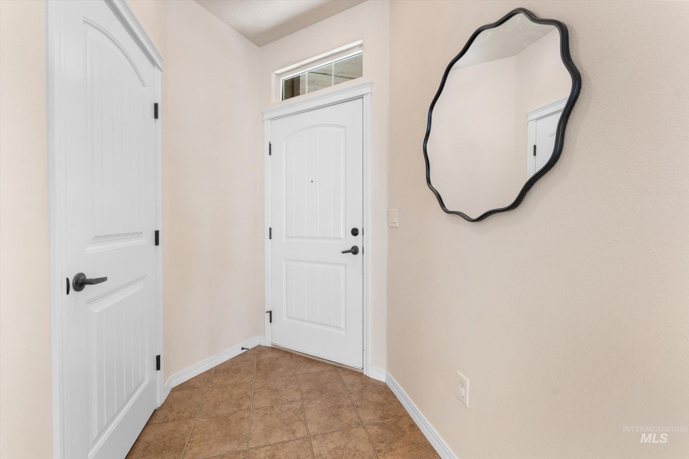 2254 S Blackspur Way, Meridian, Idaho 83642-7496, 2 Bedrooms, 2 Bathrooms, Residential For Sale, Price $400,000, 98981240